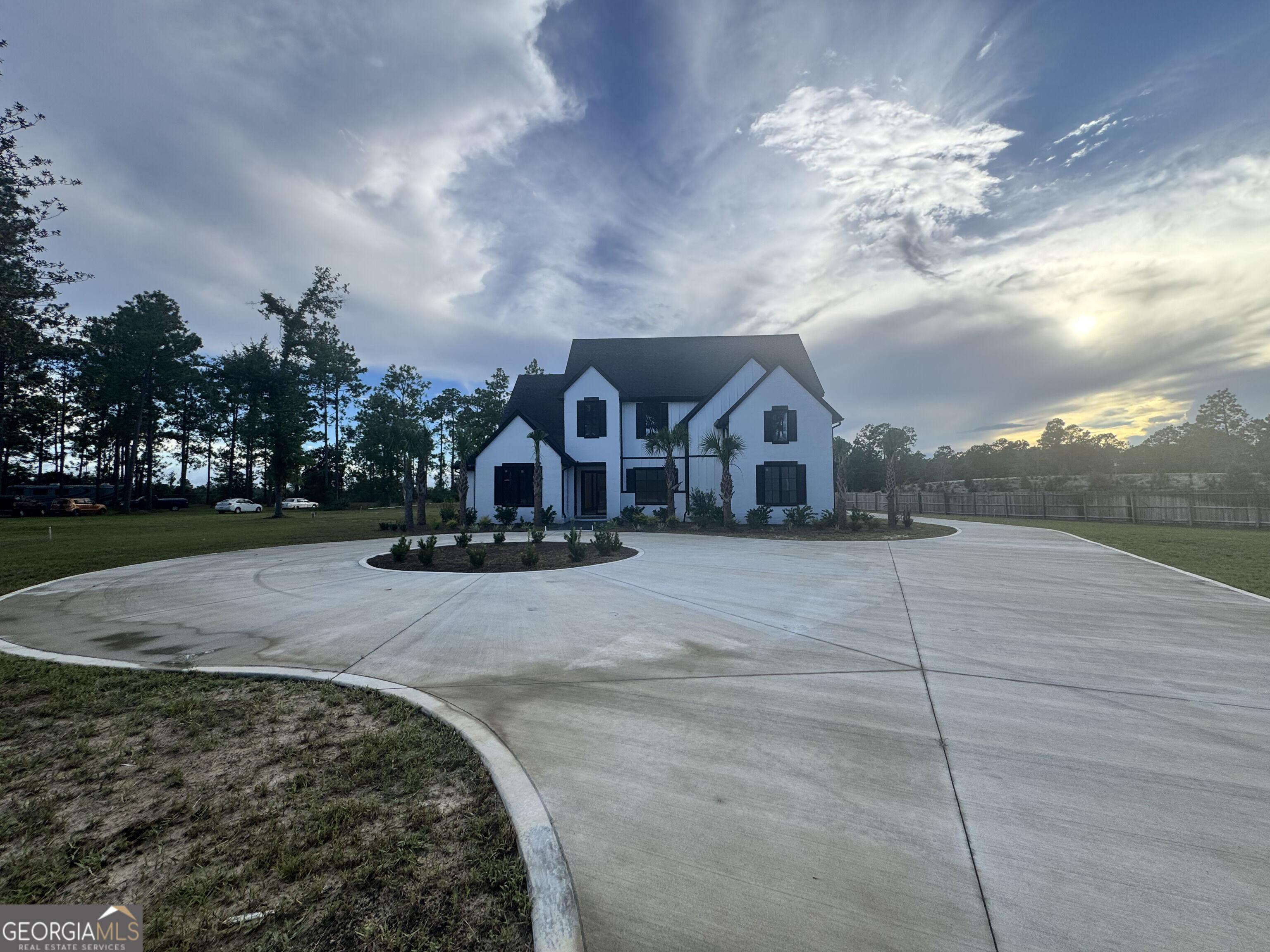 Club Dr, Jesup, GA 31546
