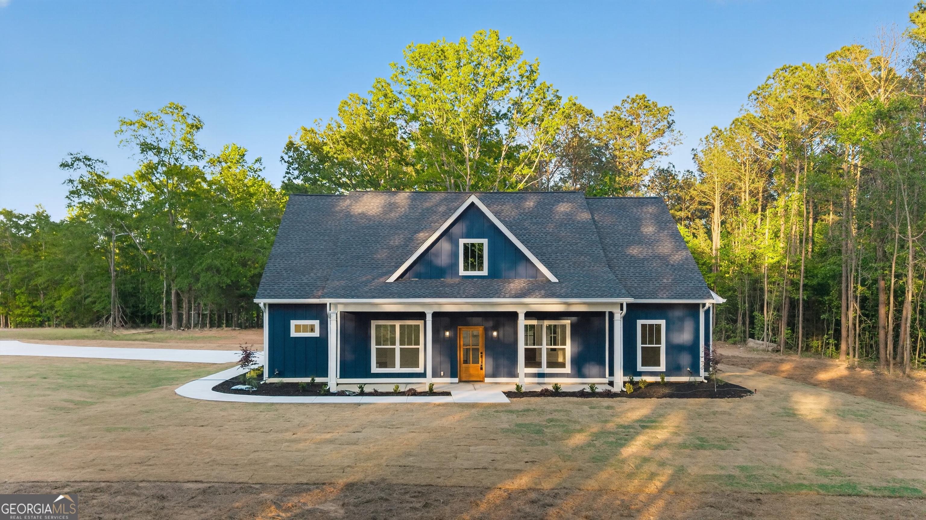 Midway Rd, Barnesville, GA 30204