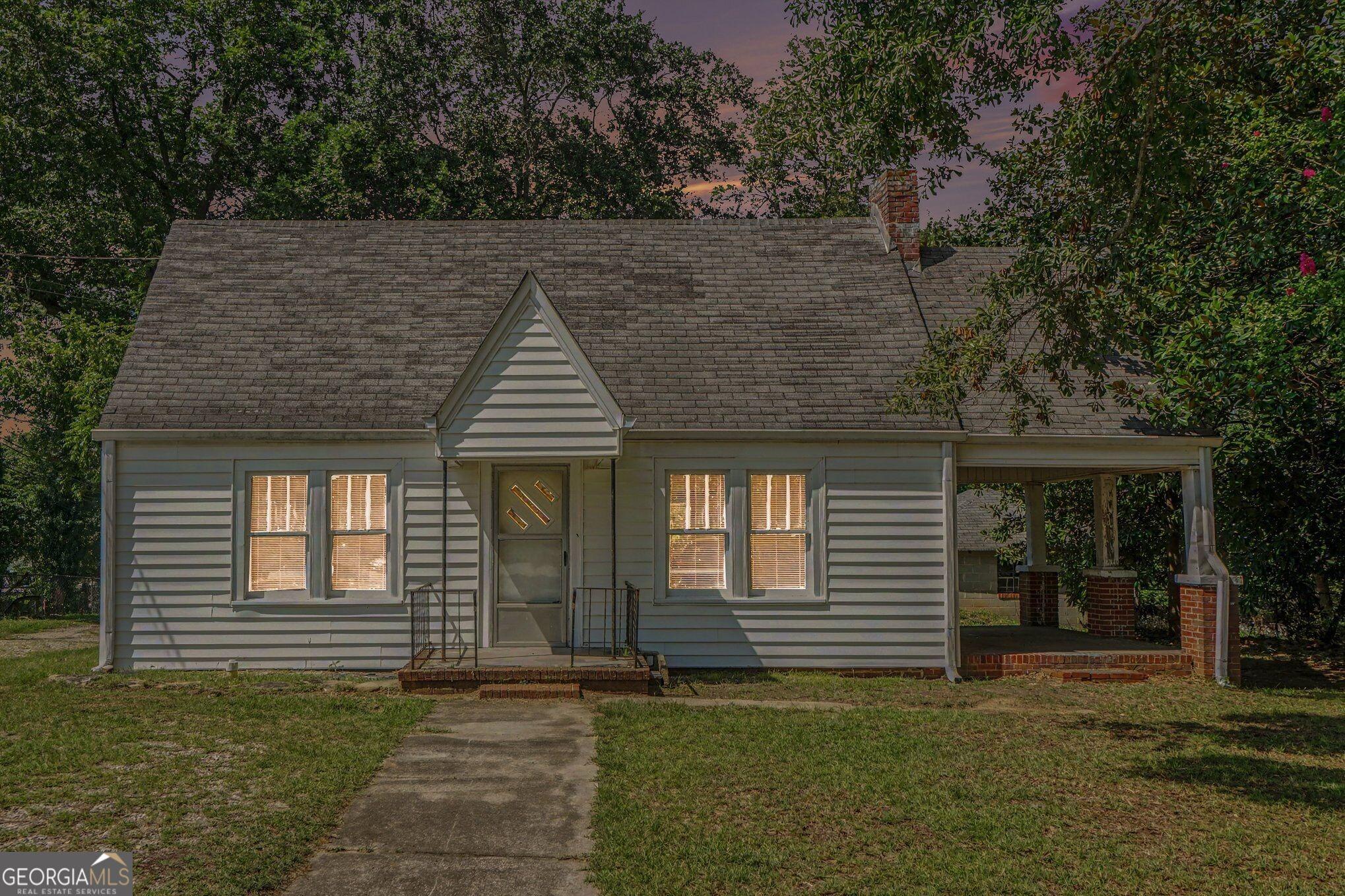 Bellview St, Winder, GA 30680