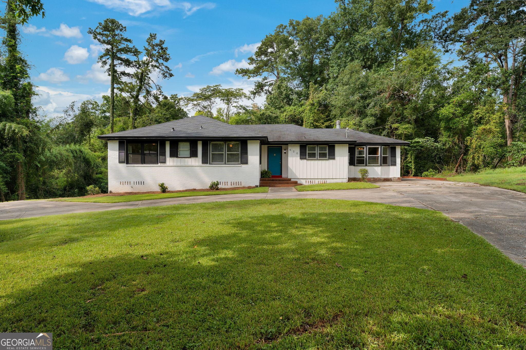 Pierce Ave, Macon, GA 31204