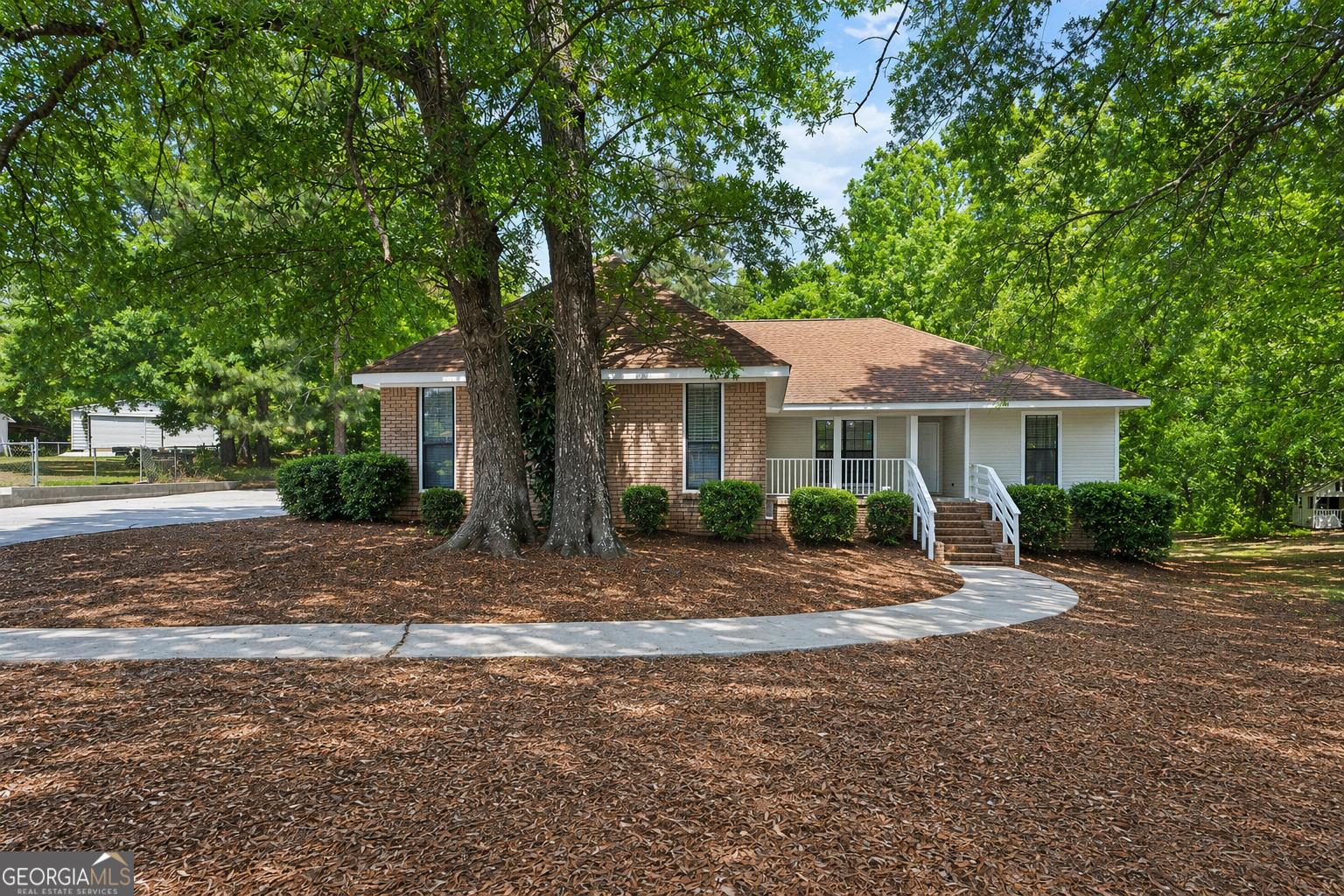 Lori Ct, Warner Robins, GA 31093