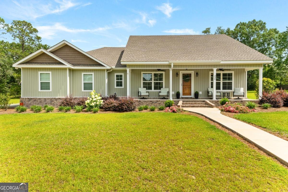 W Pine St, Metter, GA 30439