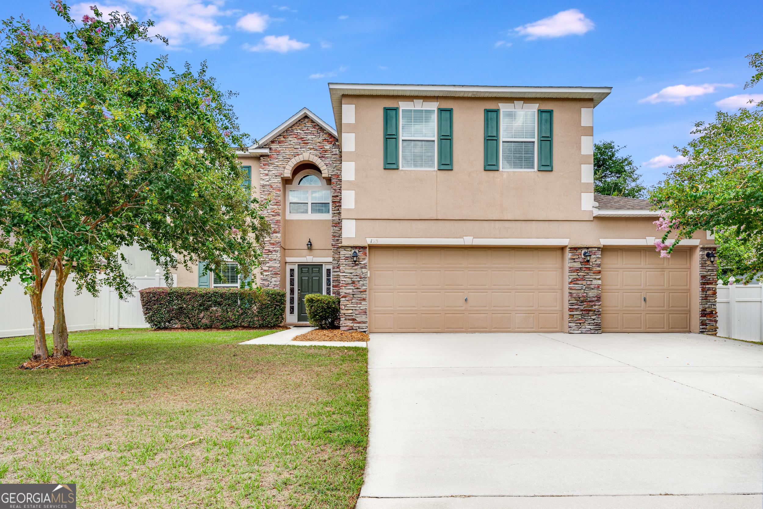 Pine Bluff Blvd W, Kingsland, GA 31548