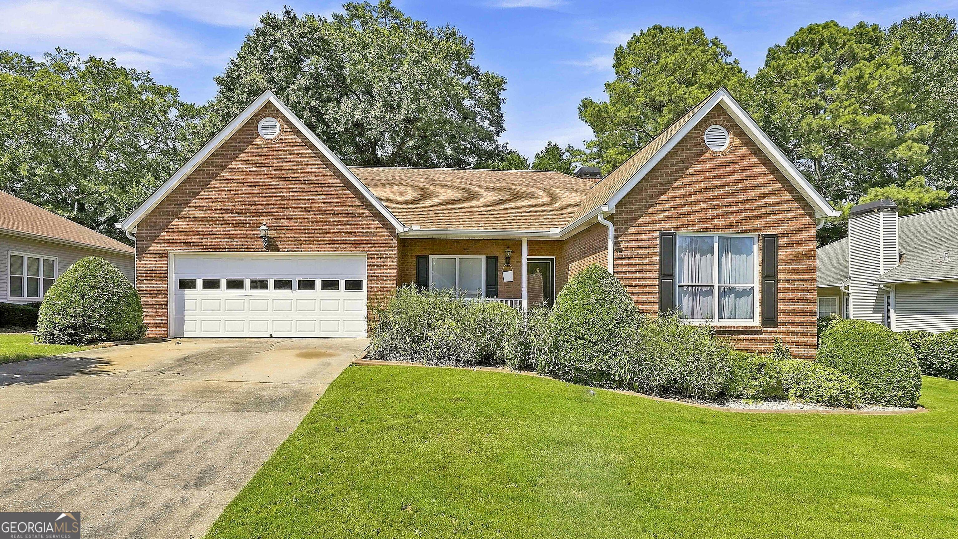 Brittany Chase, Fayetteville, GA 30214