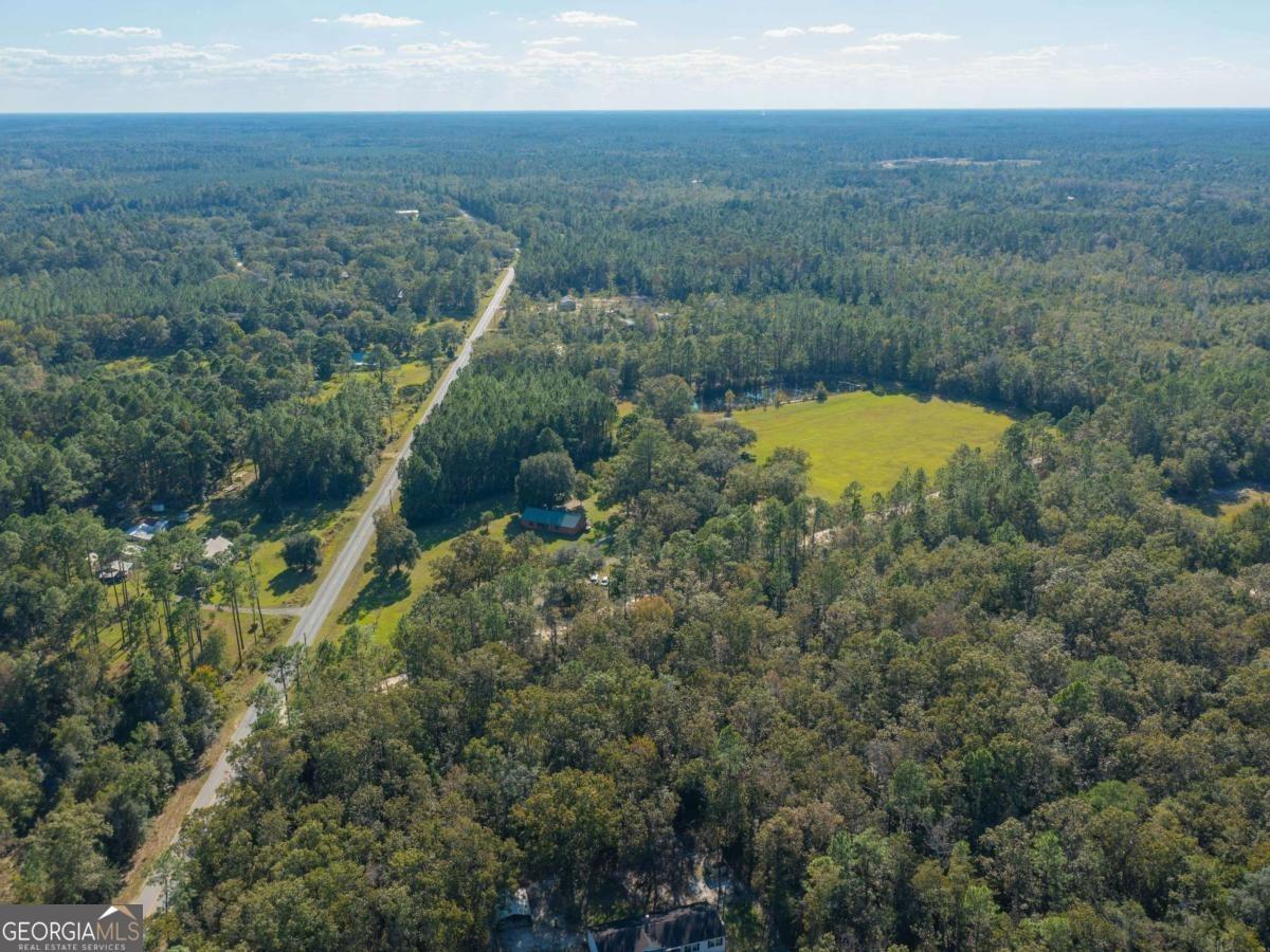Dutch Rd, Hortense, GA 31543