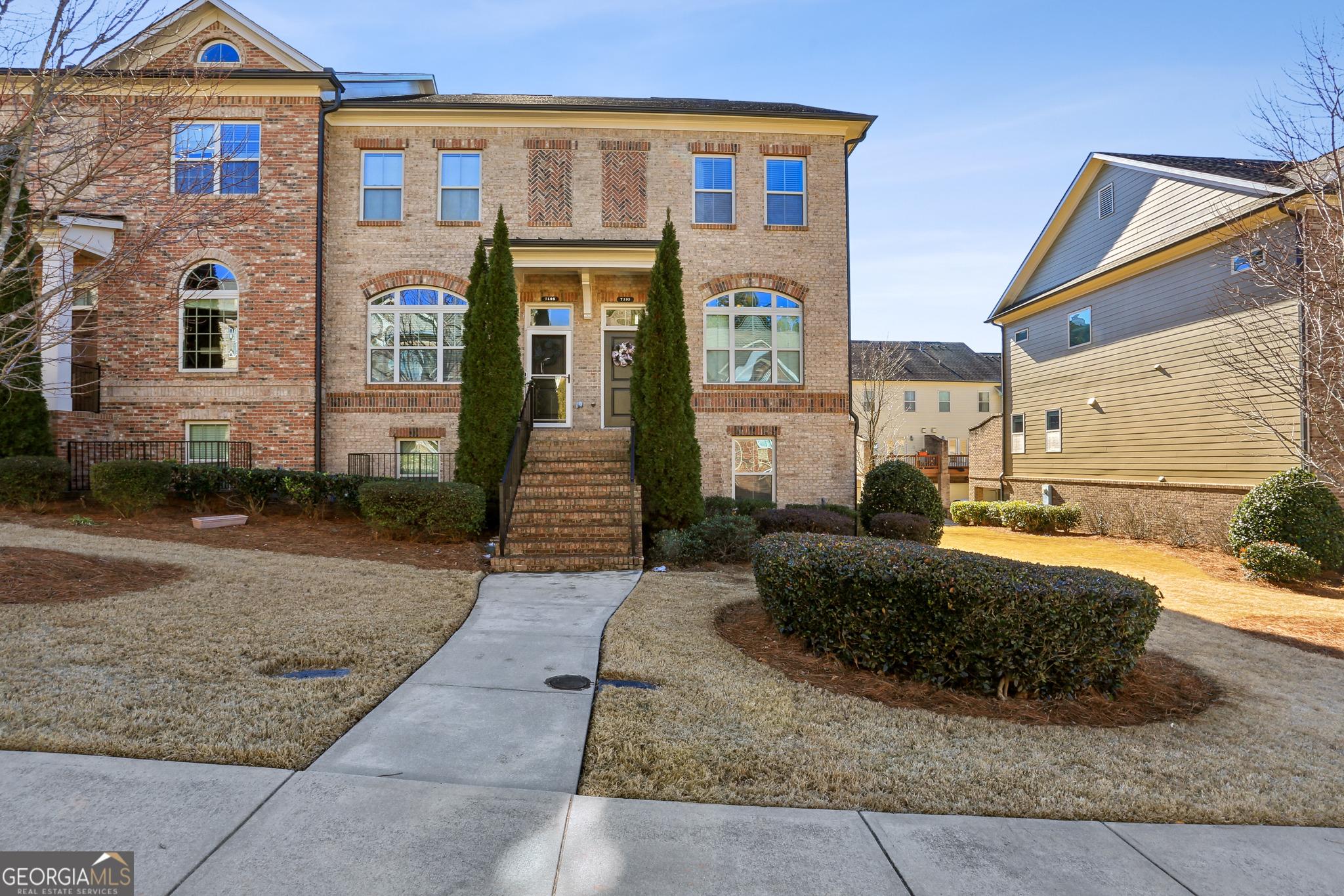 Glisten Ave, Sandy Springs, GA 30328