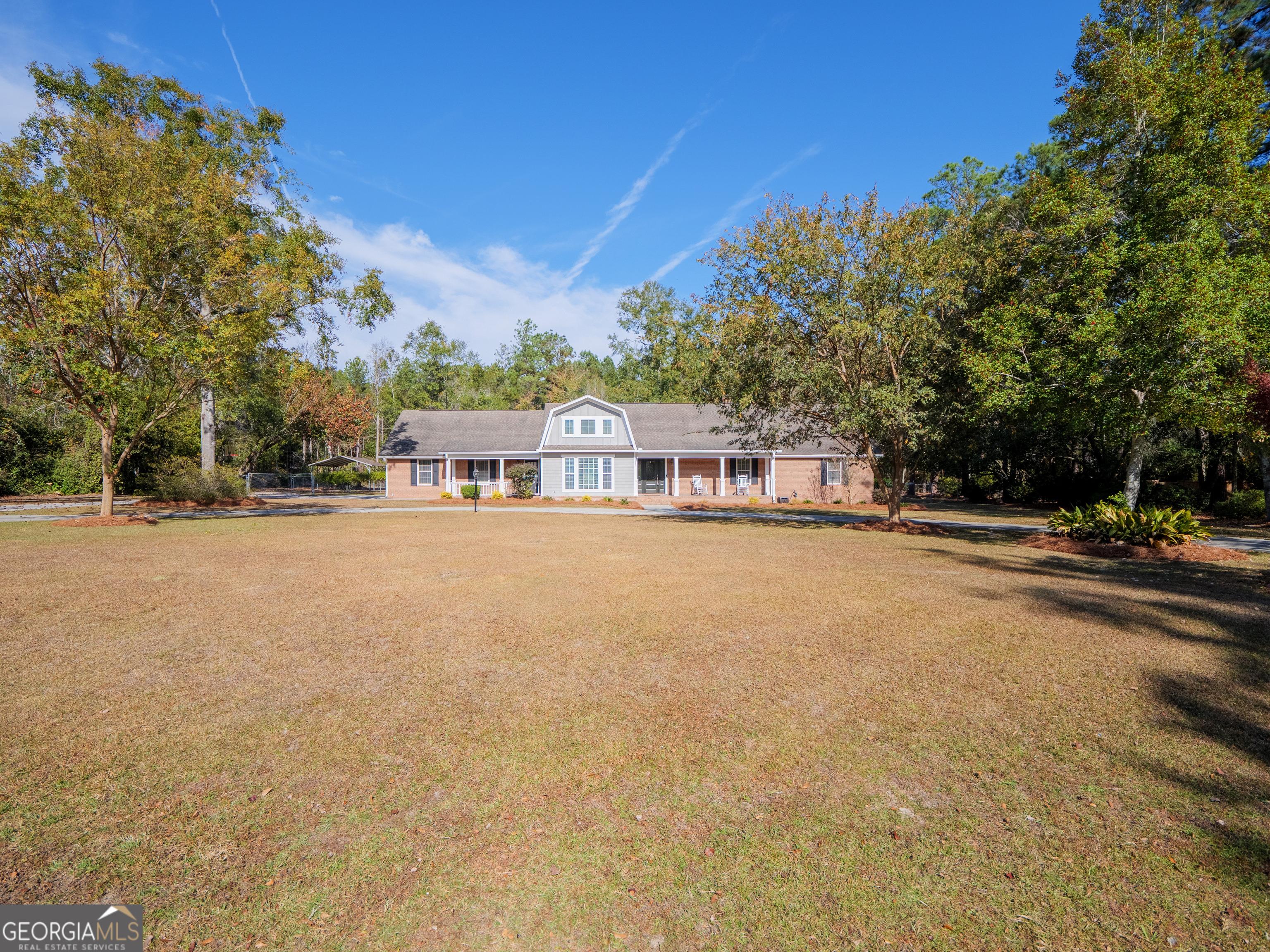 Summerfield Dr, Hahira, GA 31632