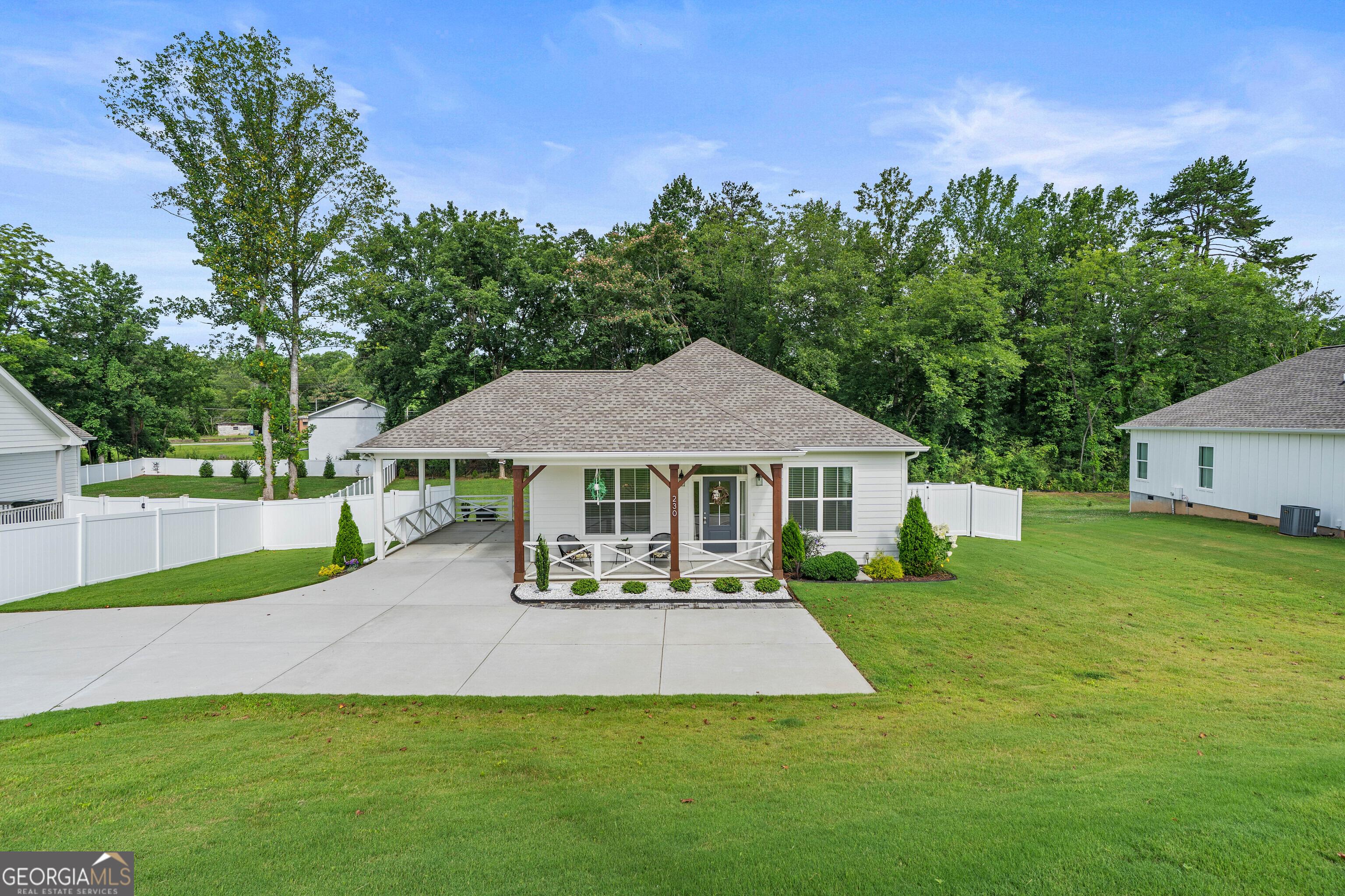 Campbell St, Cleveland, GA 30528