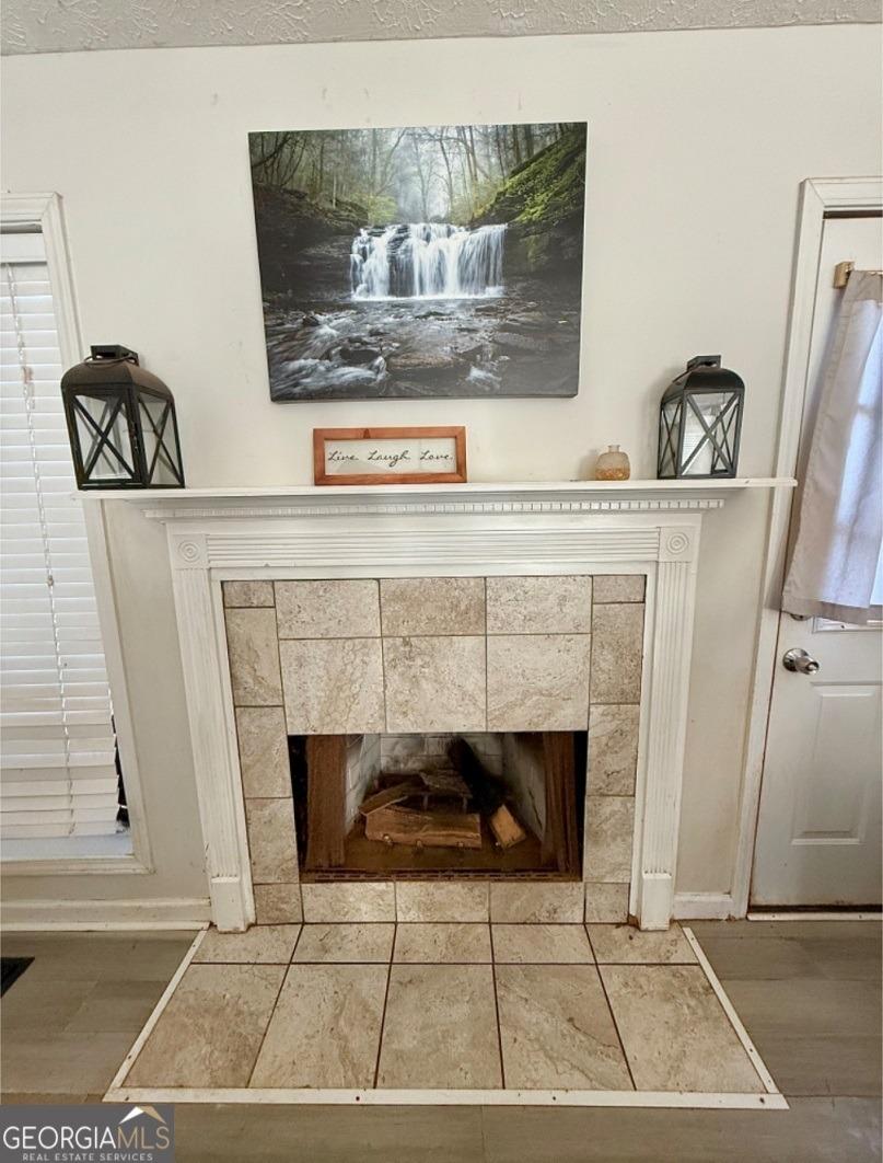 Daffodil Dr, Flowery Branch, GA 30542