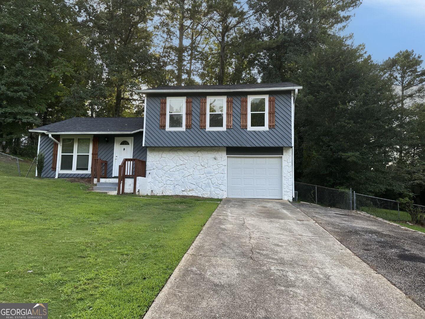 Singer Way, Lithonia, GA 30058