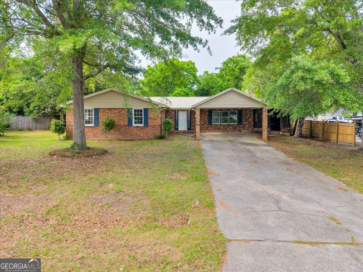 Weaver Rd, Warner Robins, GA 31093