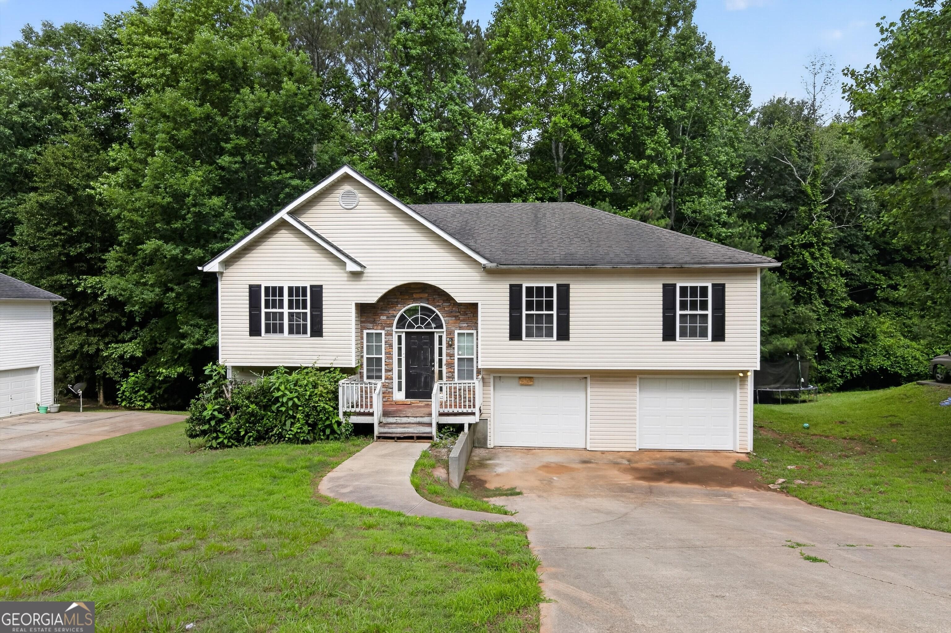 Delane Dr, Dallas, GA 30157