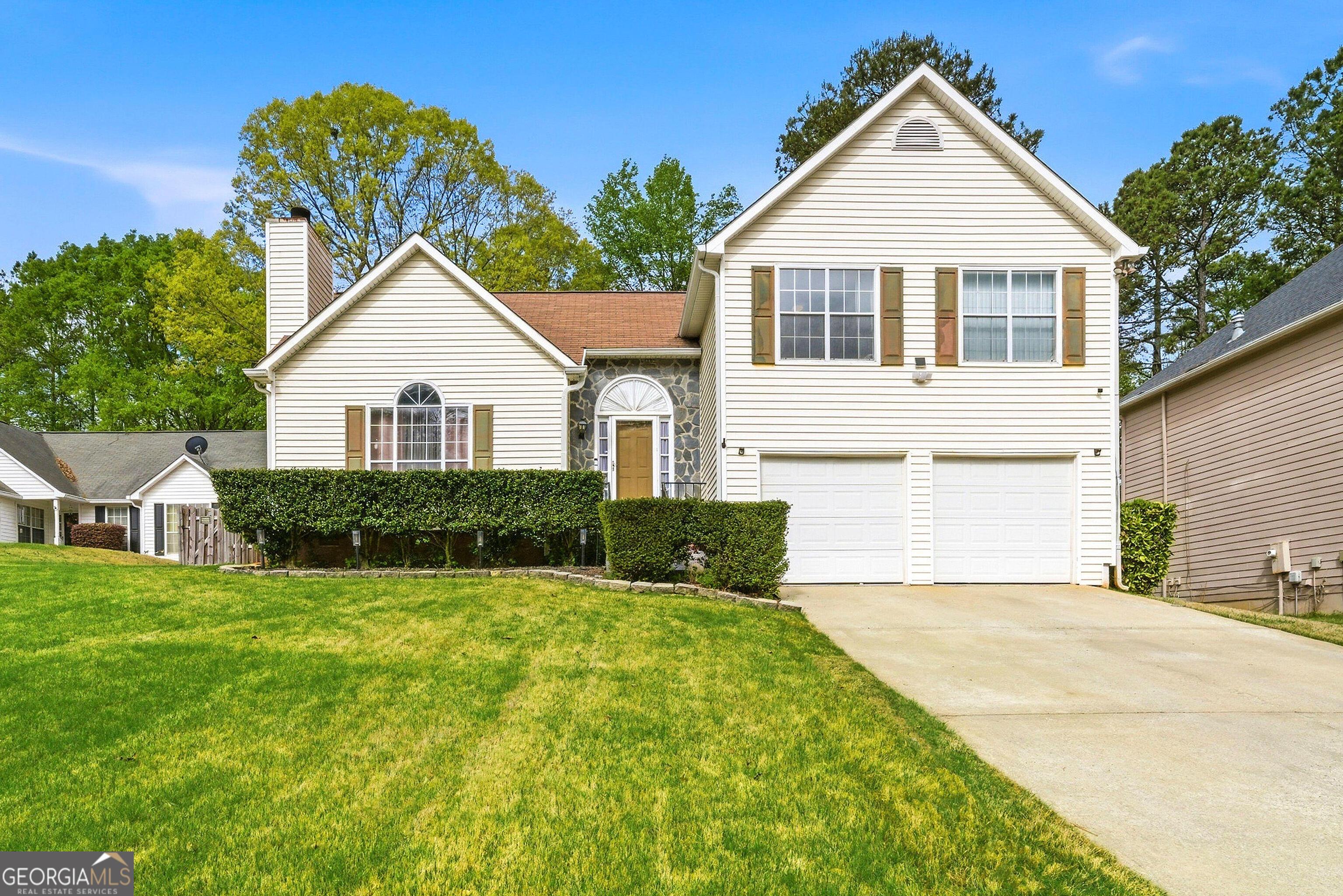 Cypress Ln, Fayetteville, GA 30215