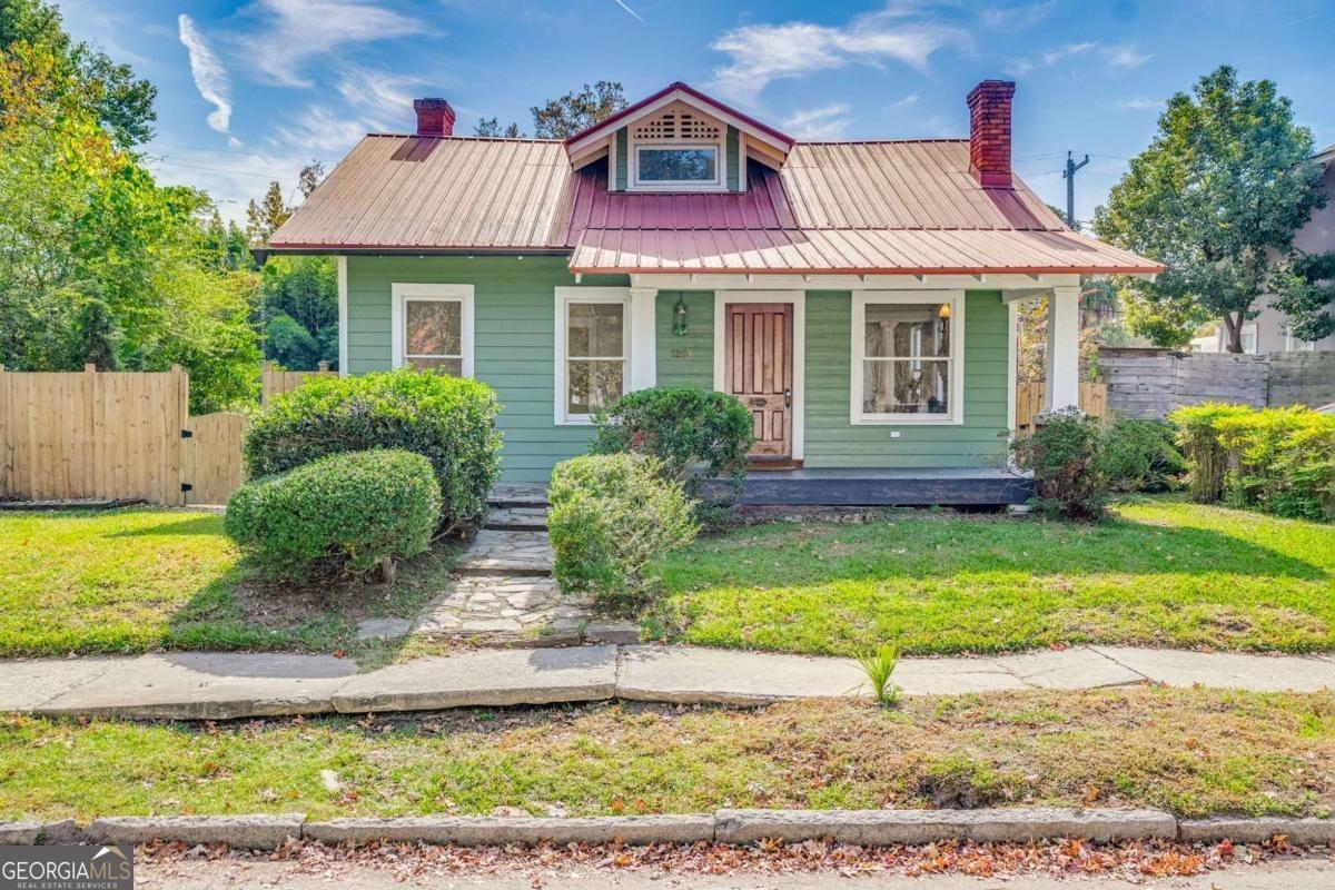 E 48th St, Savannah, GA 31404