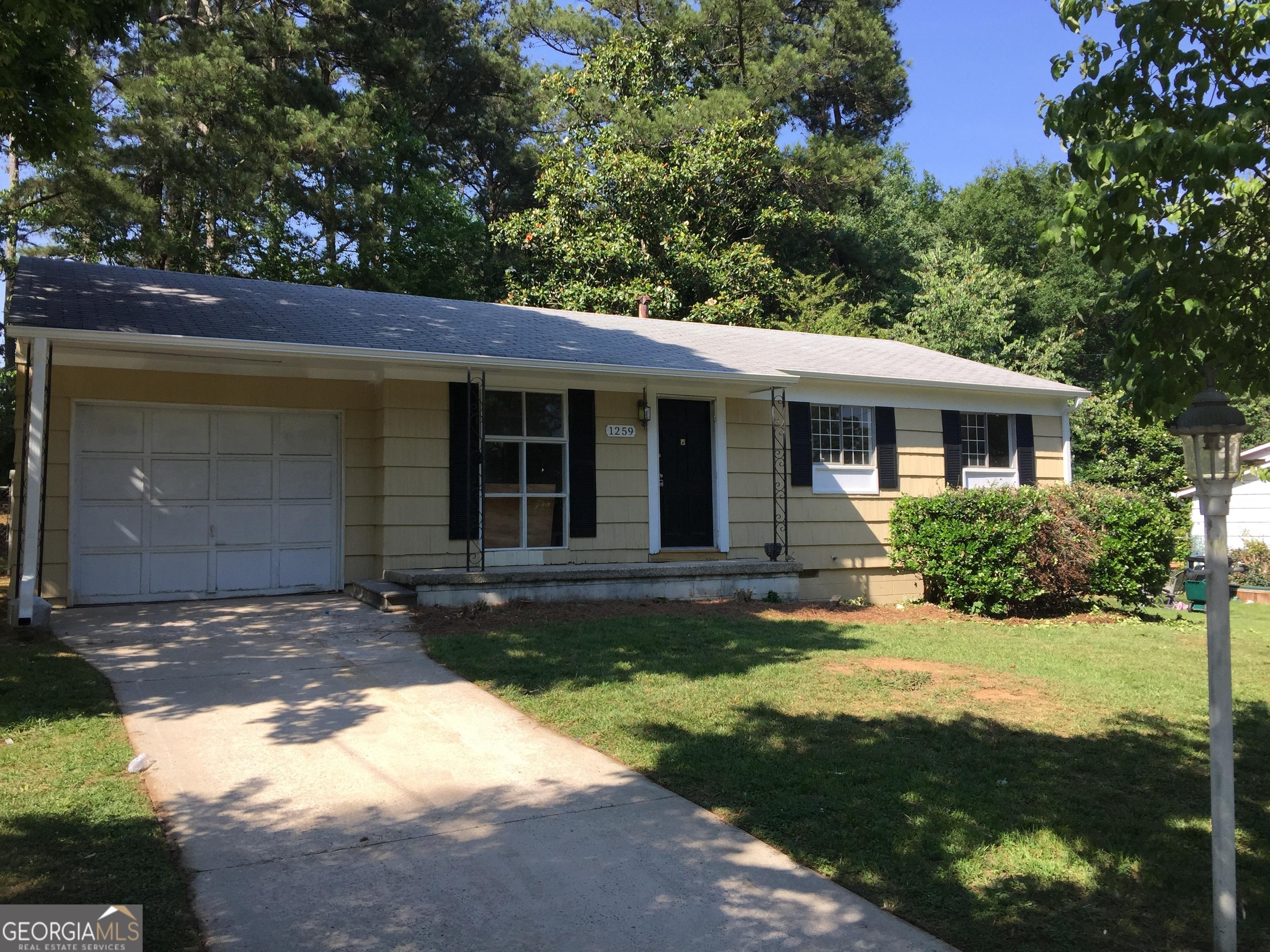Pineglen Dr, Riverdale, GA 30296