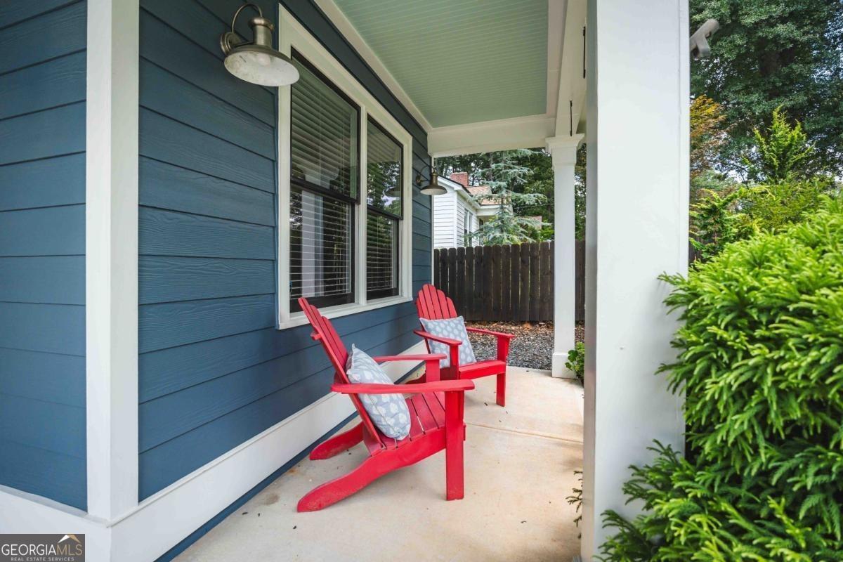 Comanche Dr, Tucker, GA 30084