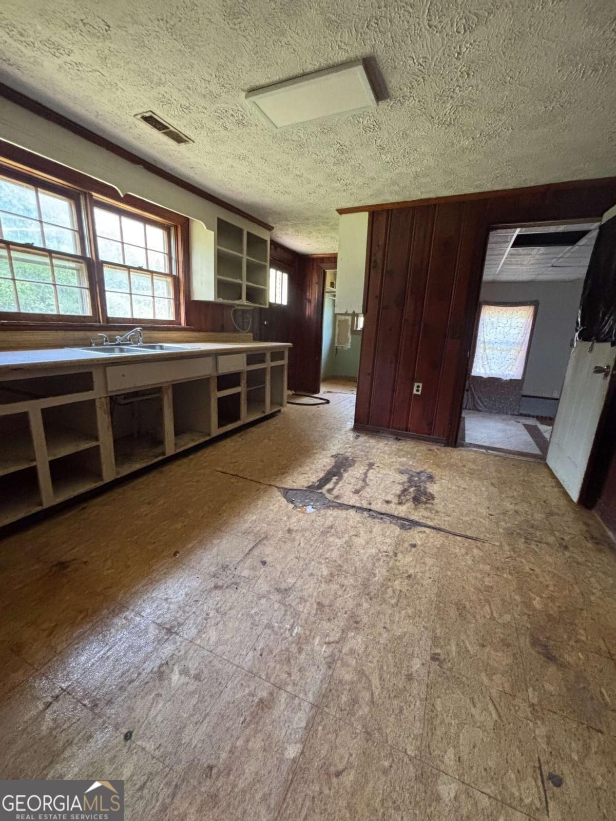 W Point Rd, Lagrange, GA 30240