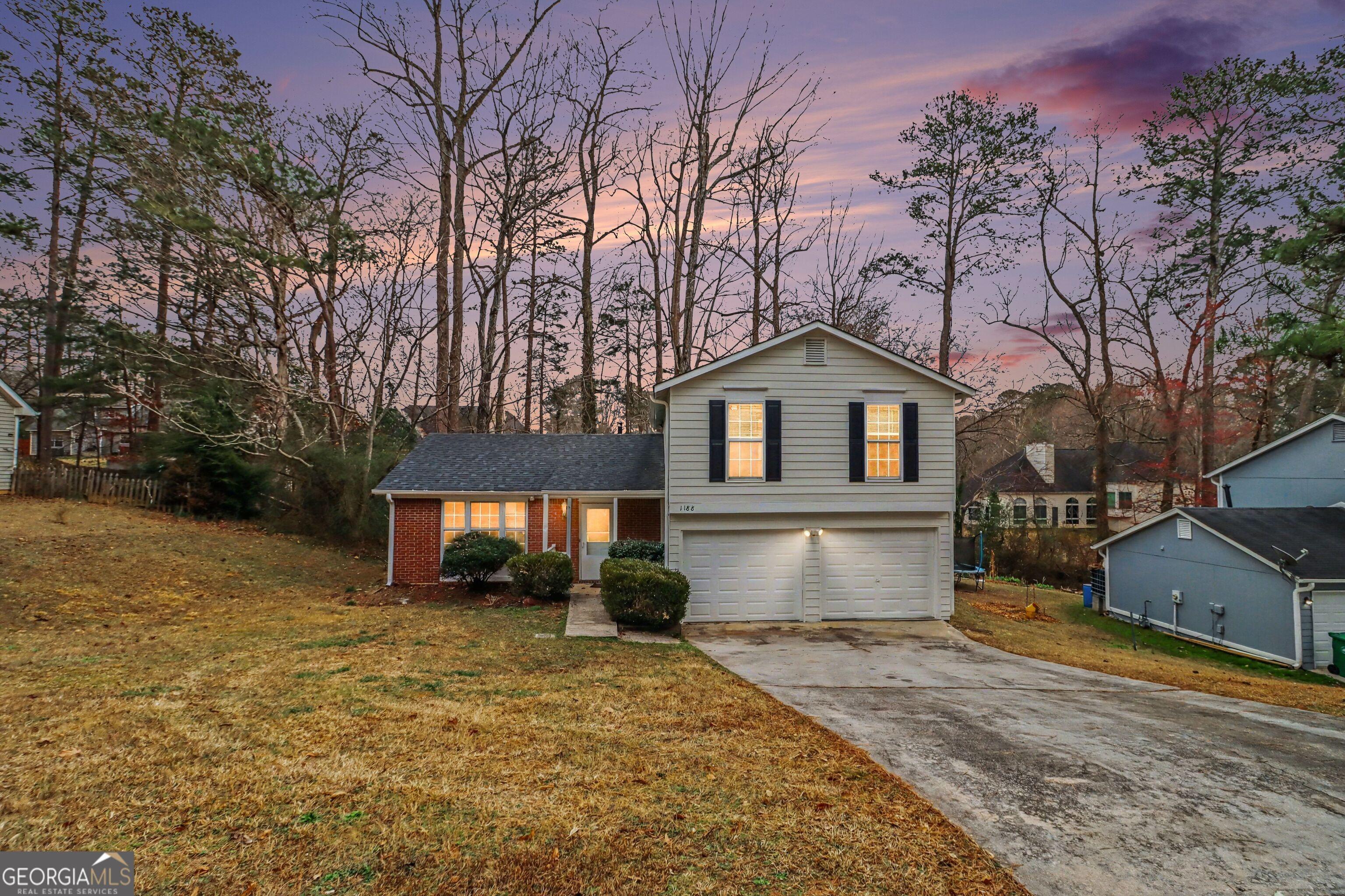 Woodfield Trce, Lithonia, GA 30058