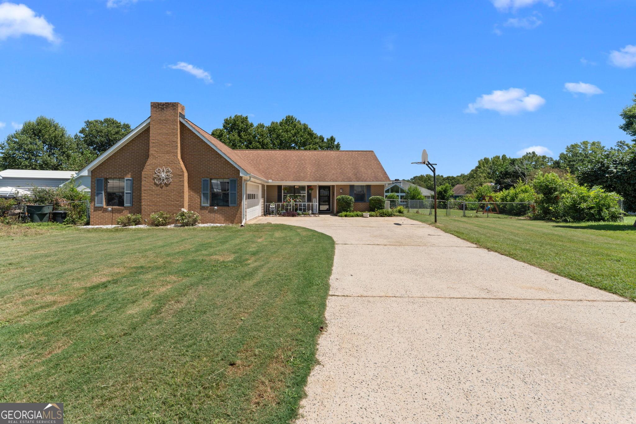 Sun Valley Ct, Warner Robins, GA 31093