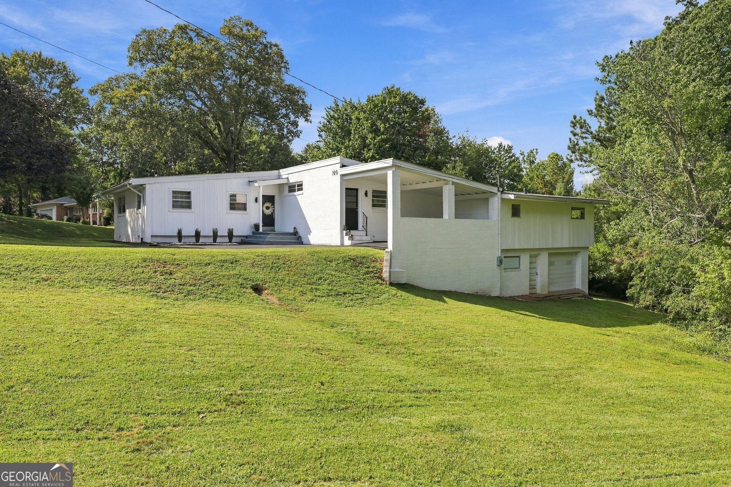 Sunrise Cir, Cornelia, GA 30531