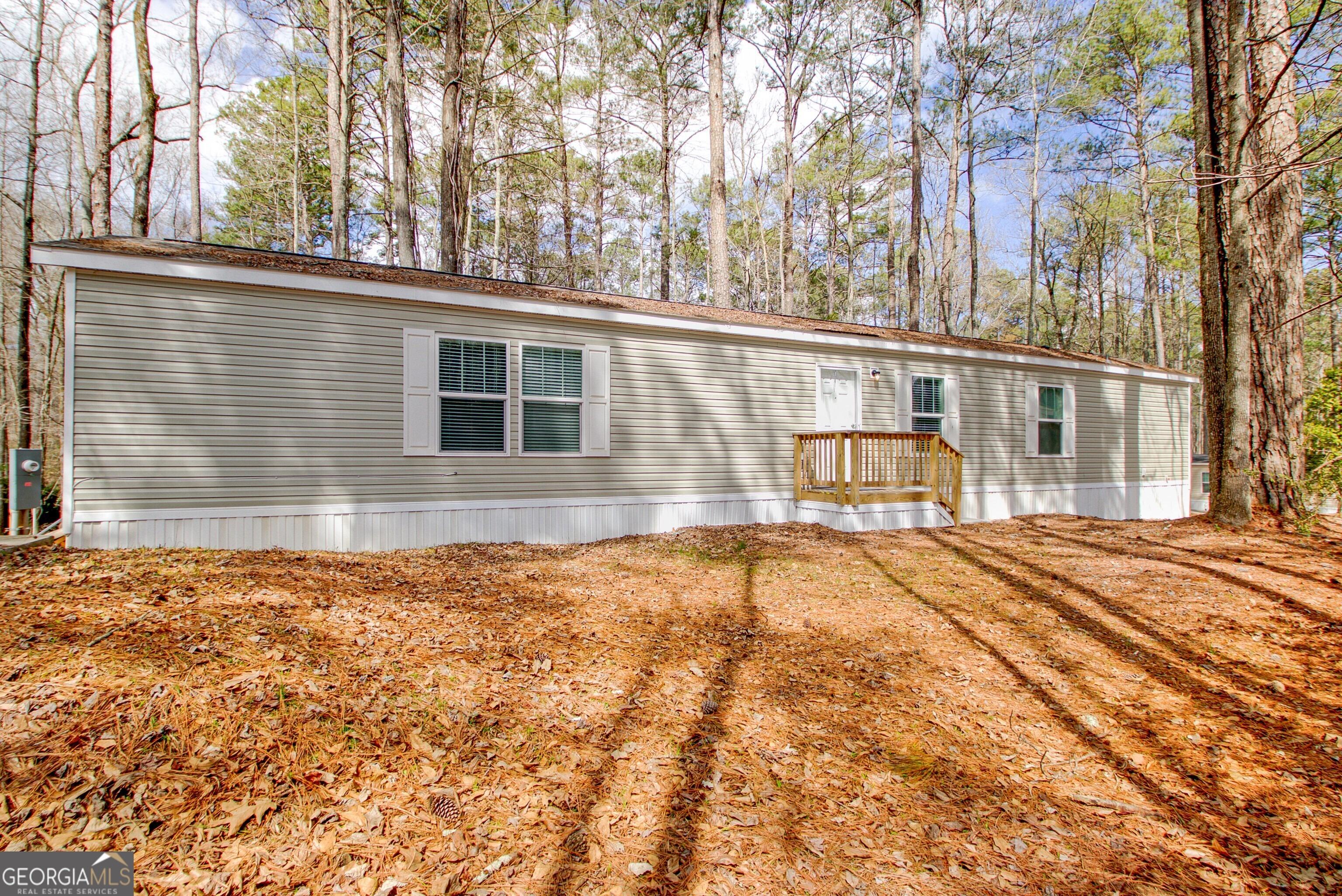 Fernwood Dr, Fayetteville, GA 30214