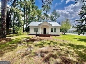 S First Ave, Mc Rae Helena, GA 31055