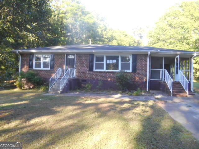 Clark Dr, Ellenwood, GA 30294