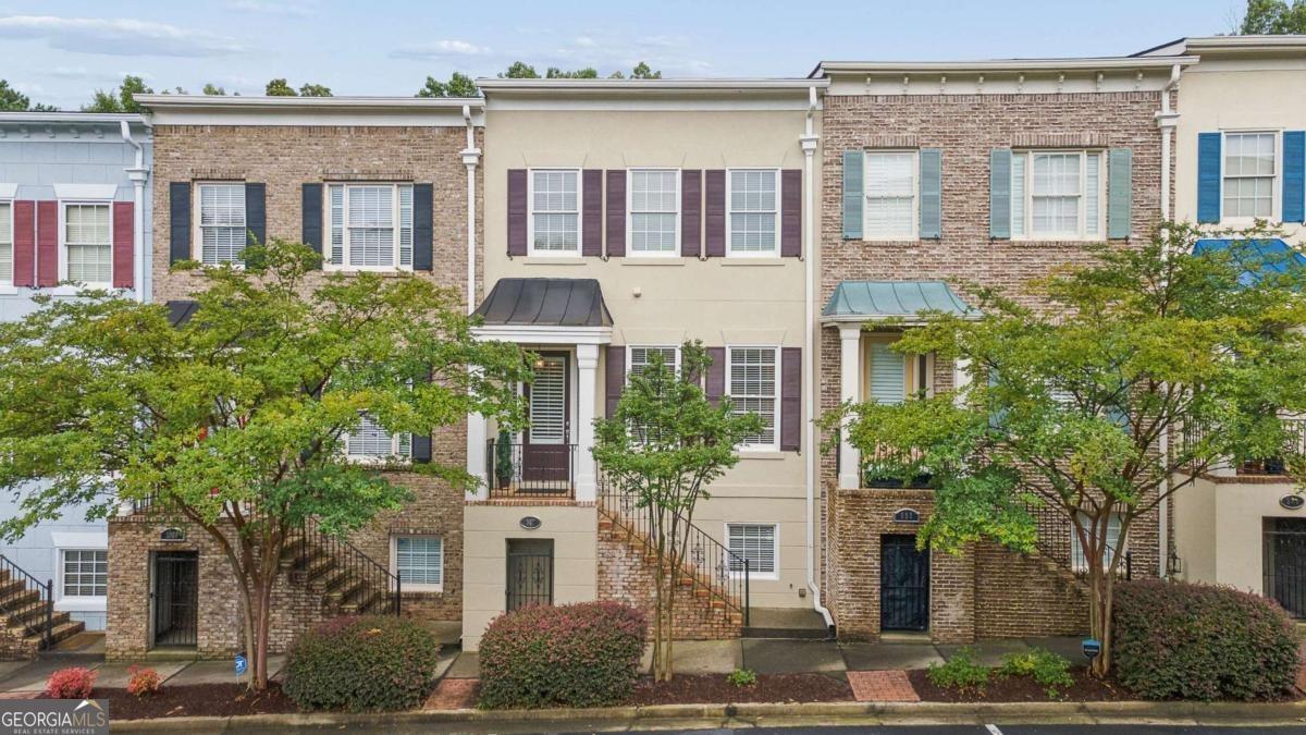 Pearl Pnt, Atlanta, GA 30328