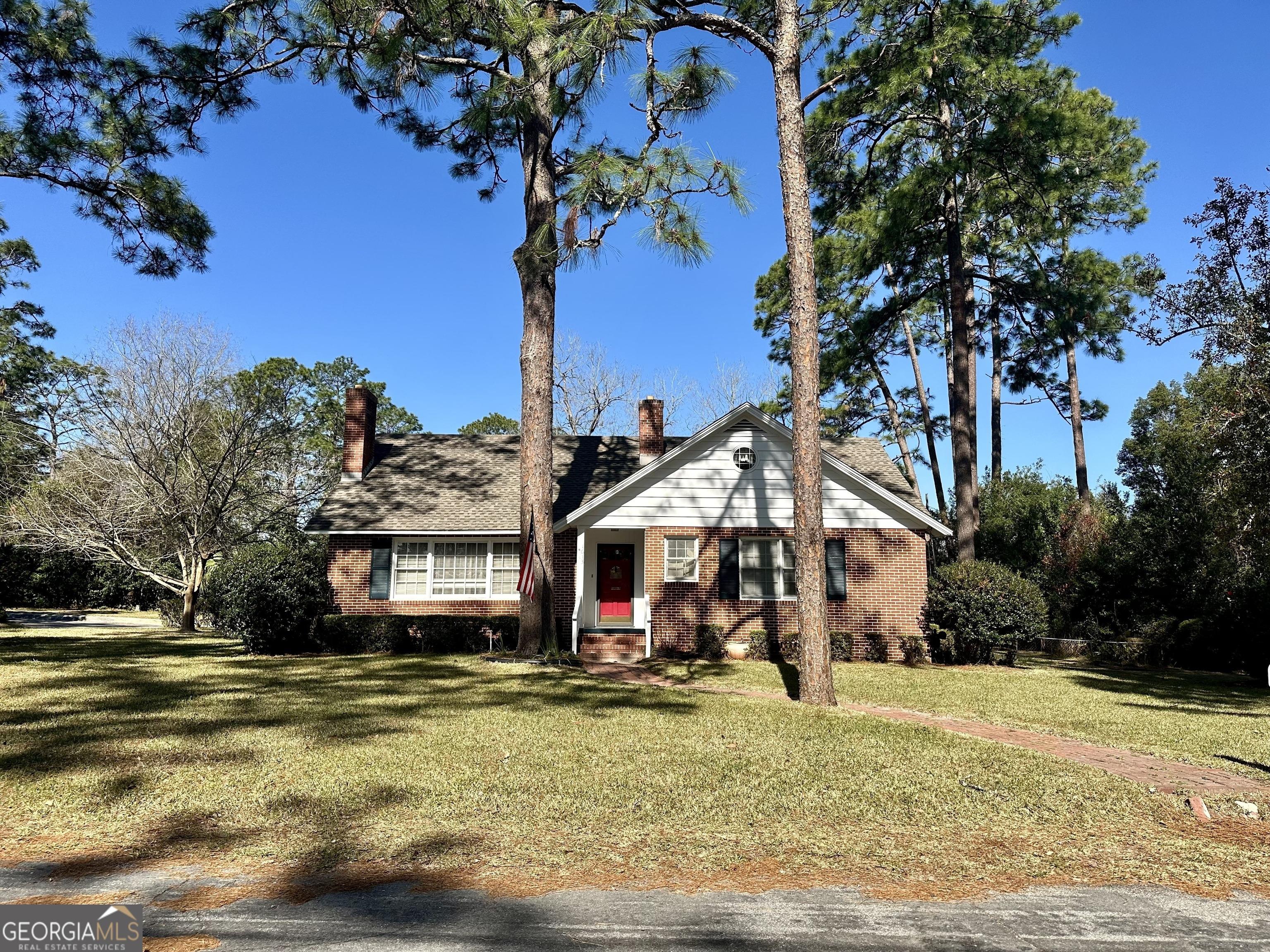 Camellia Dr, Waycross, GA 31501