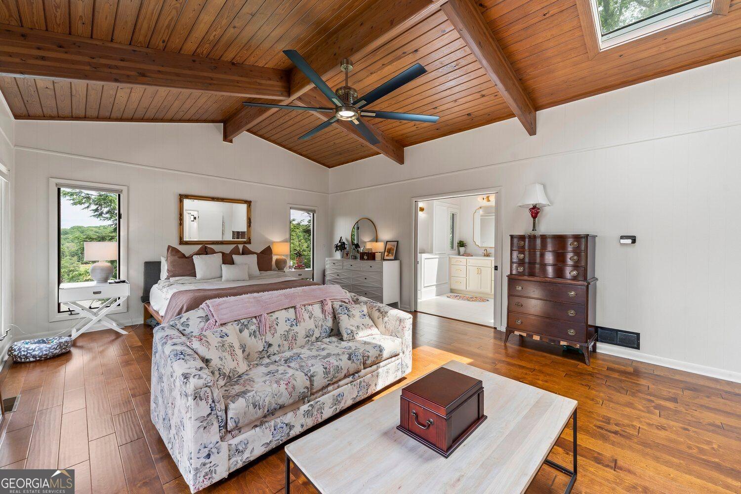 Bermuda Ln, Flowery Branch, GA 30542