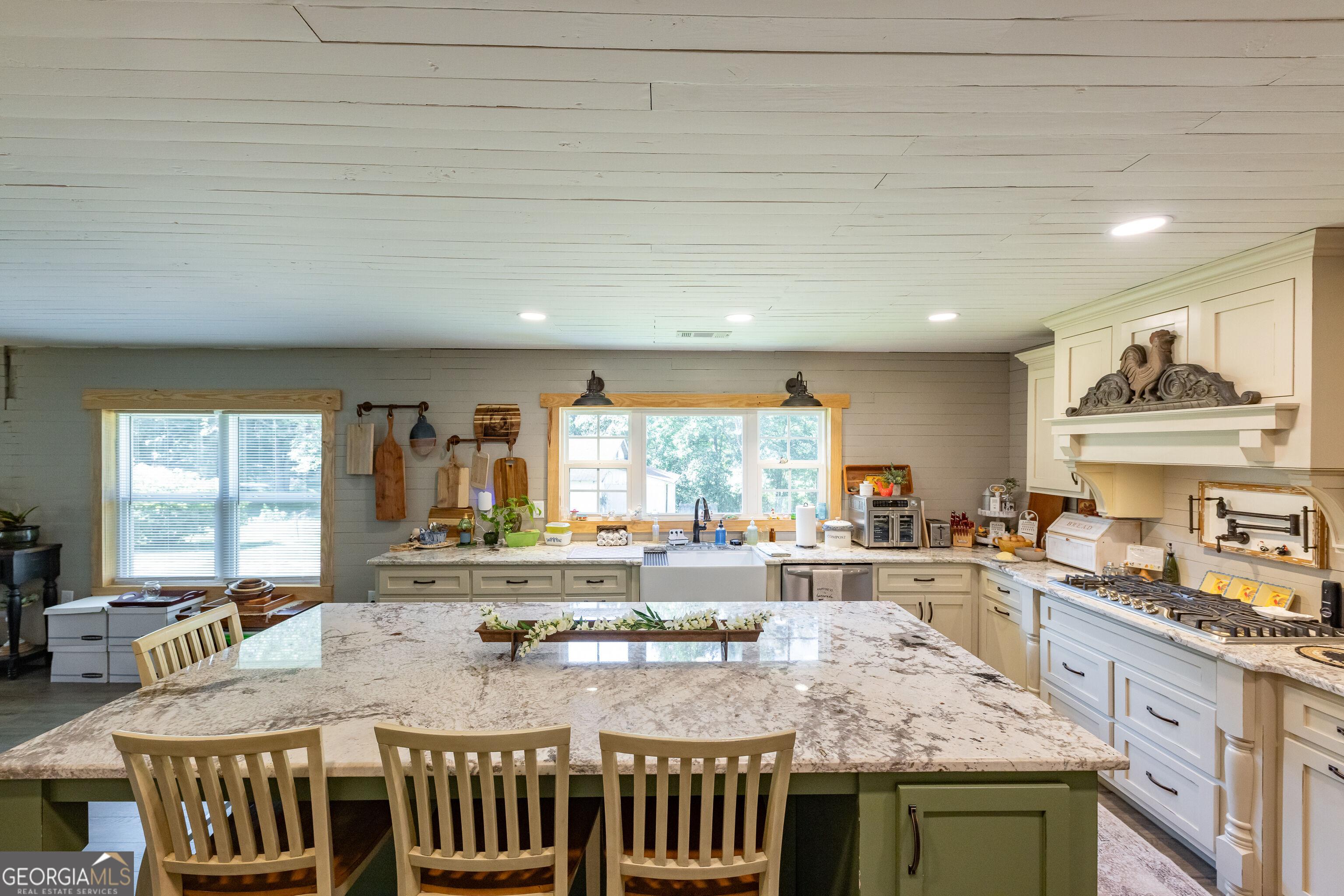 White Rd, Thomaston, GA 30286