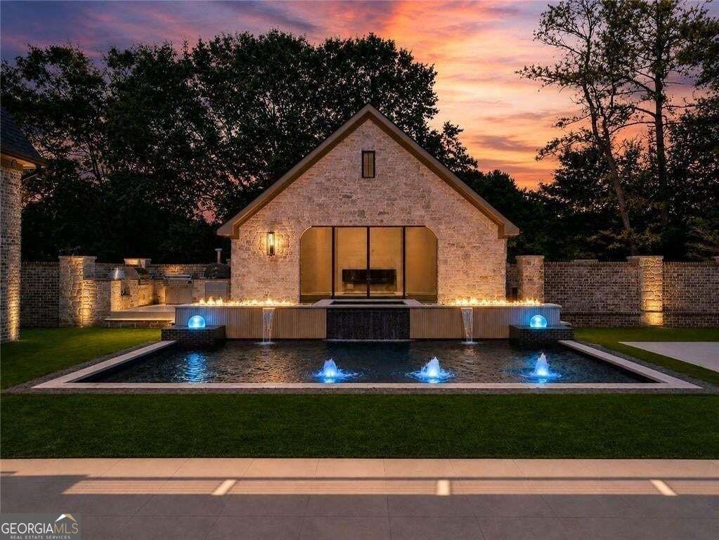 Milton Ave, Alpharetta, GA 30009
