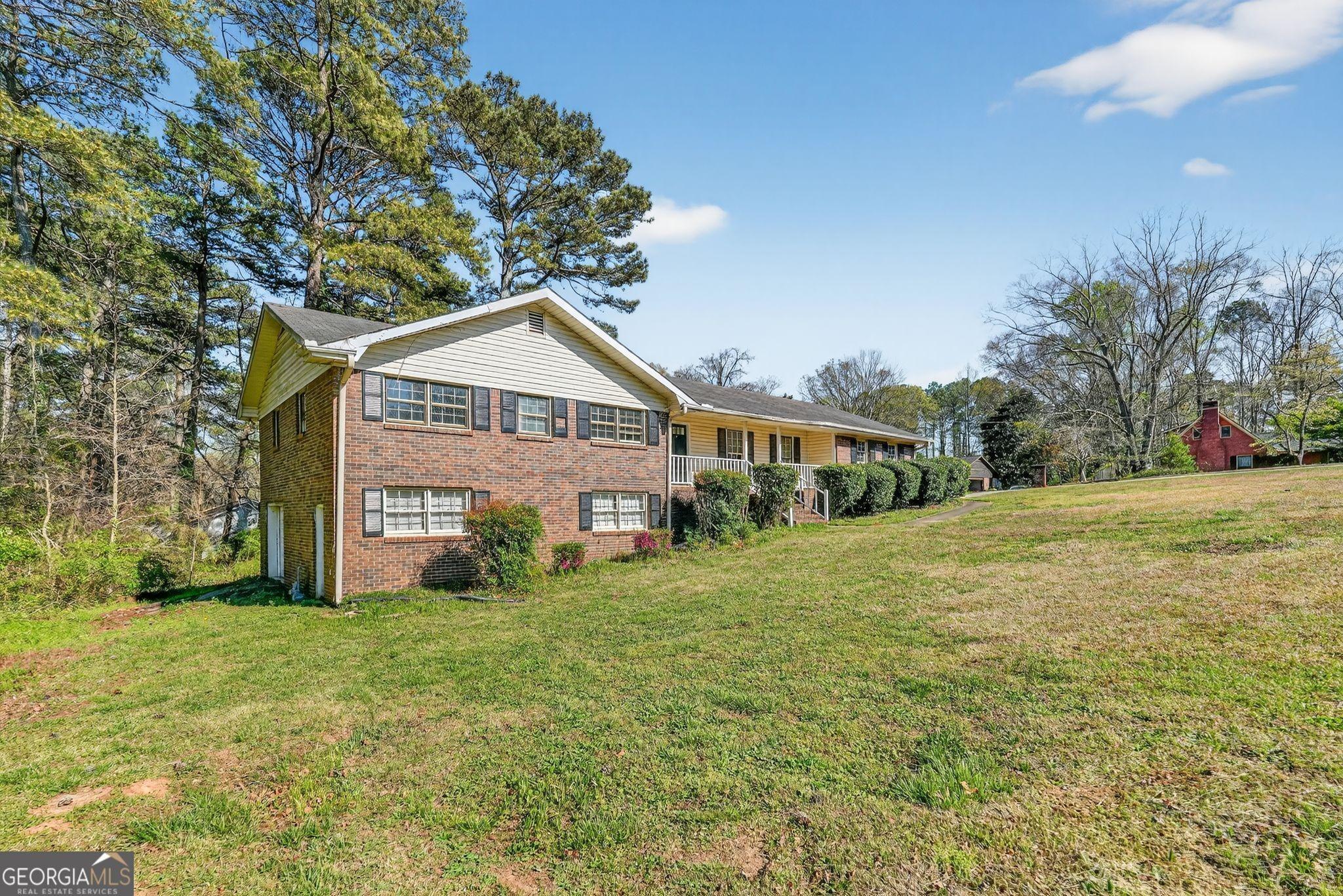 Blake Ln, Ellenwood, GA 30294