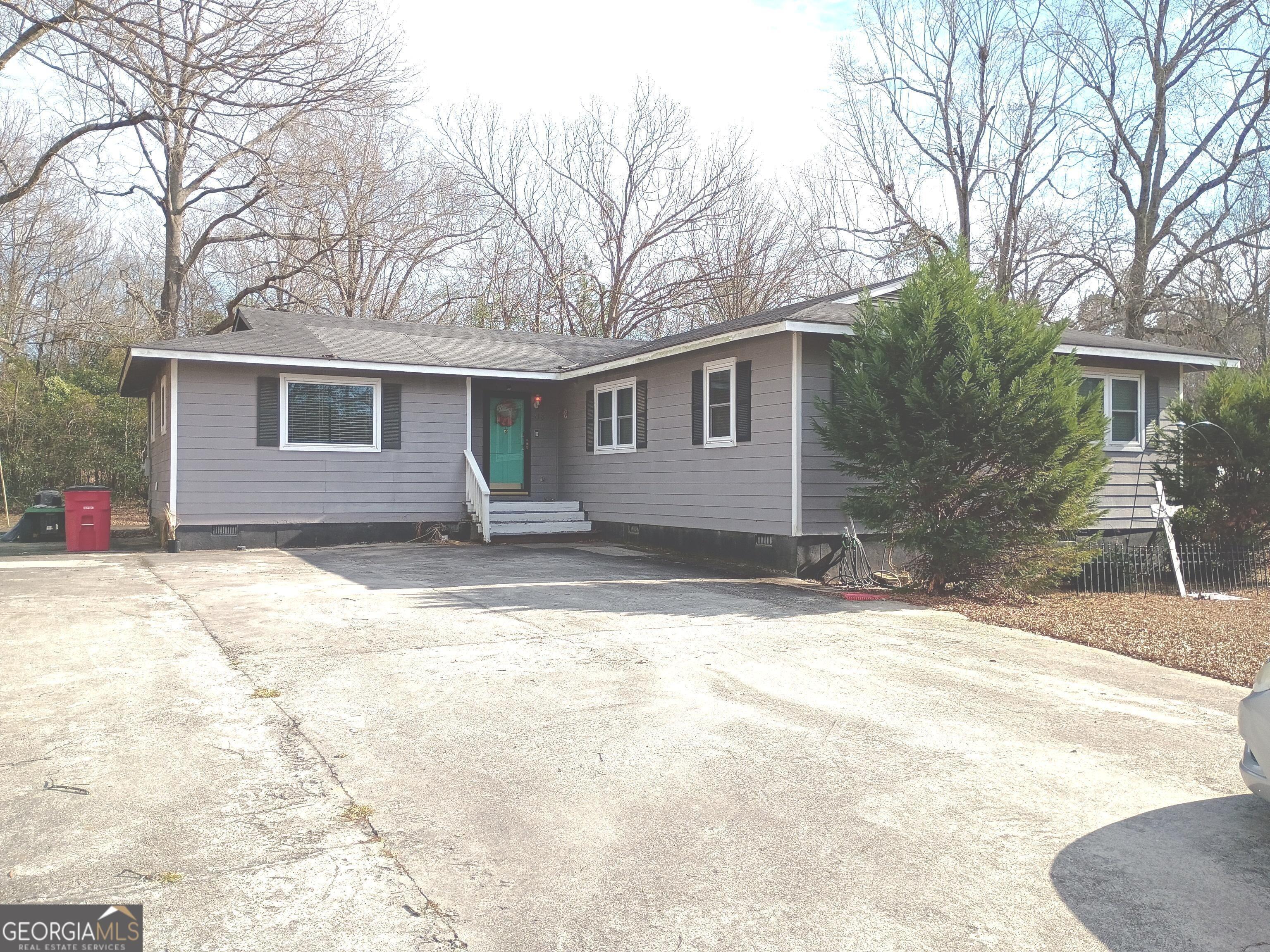 Cooley Dr, Sandersville, GA 31082