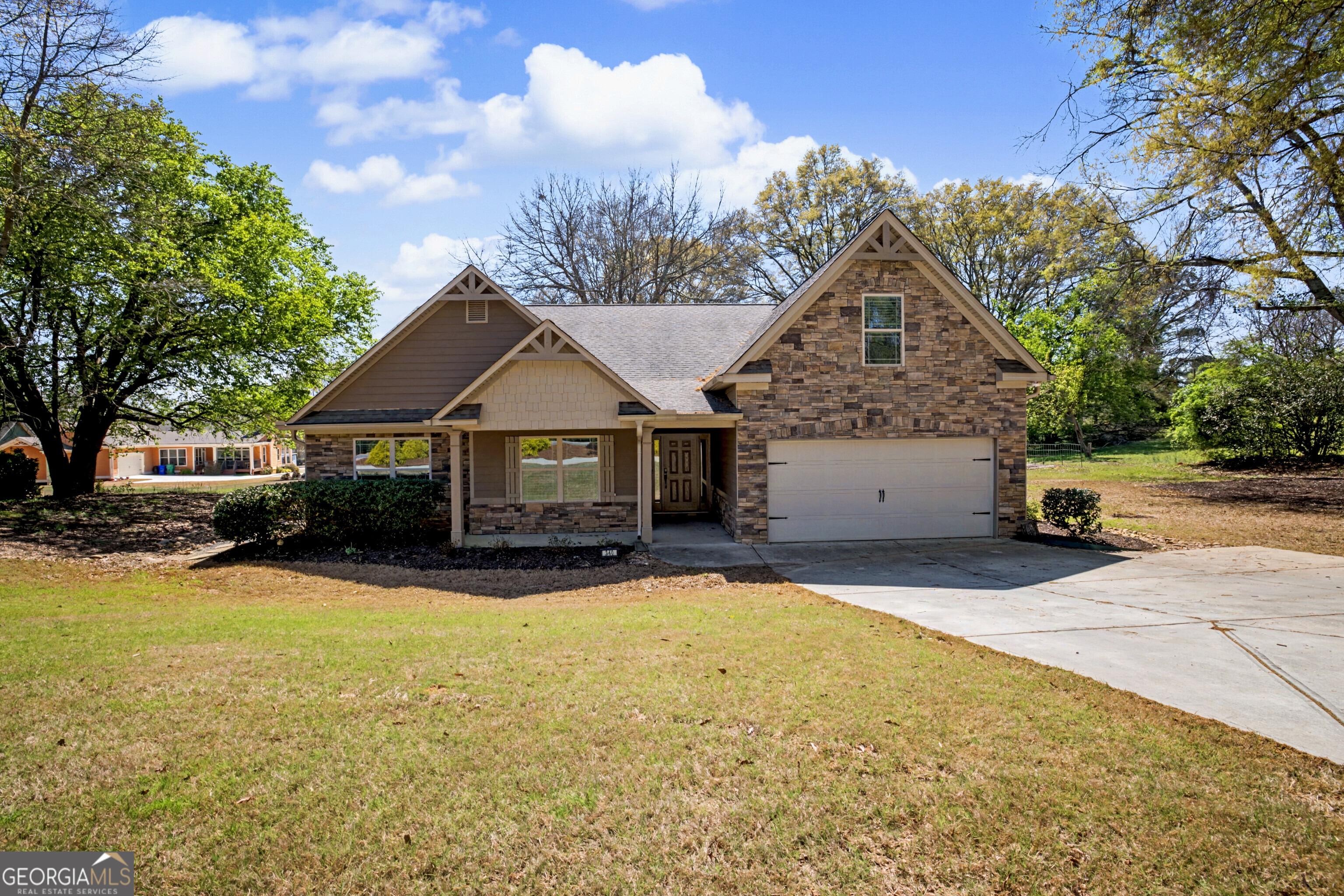 Grady Ave, Fayetteville, GA 30214