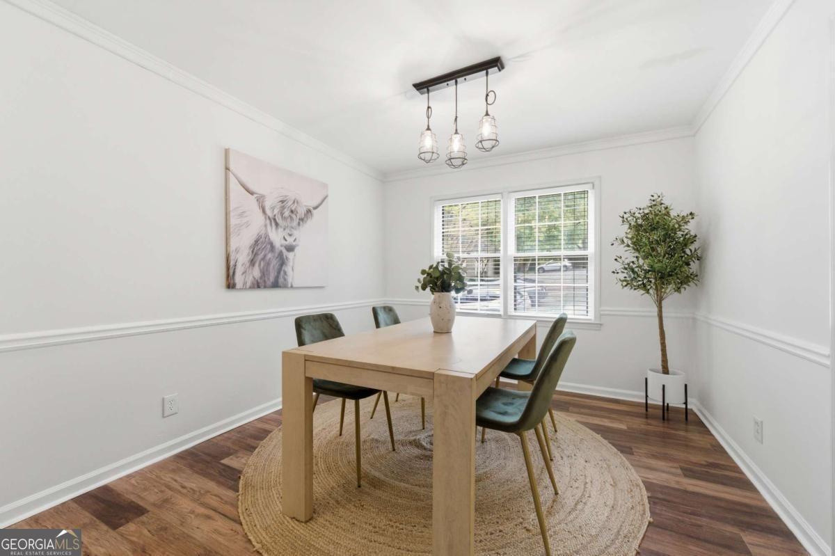 Montre Sq Nw, Atlanta, GA 30327