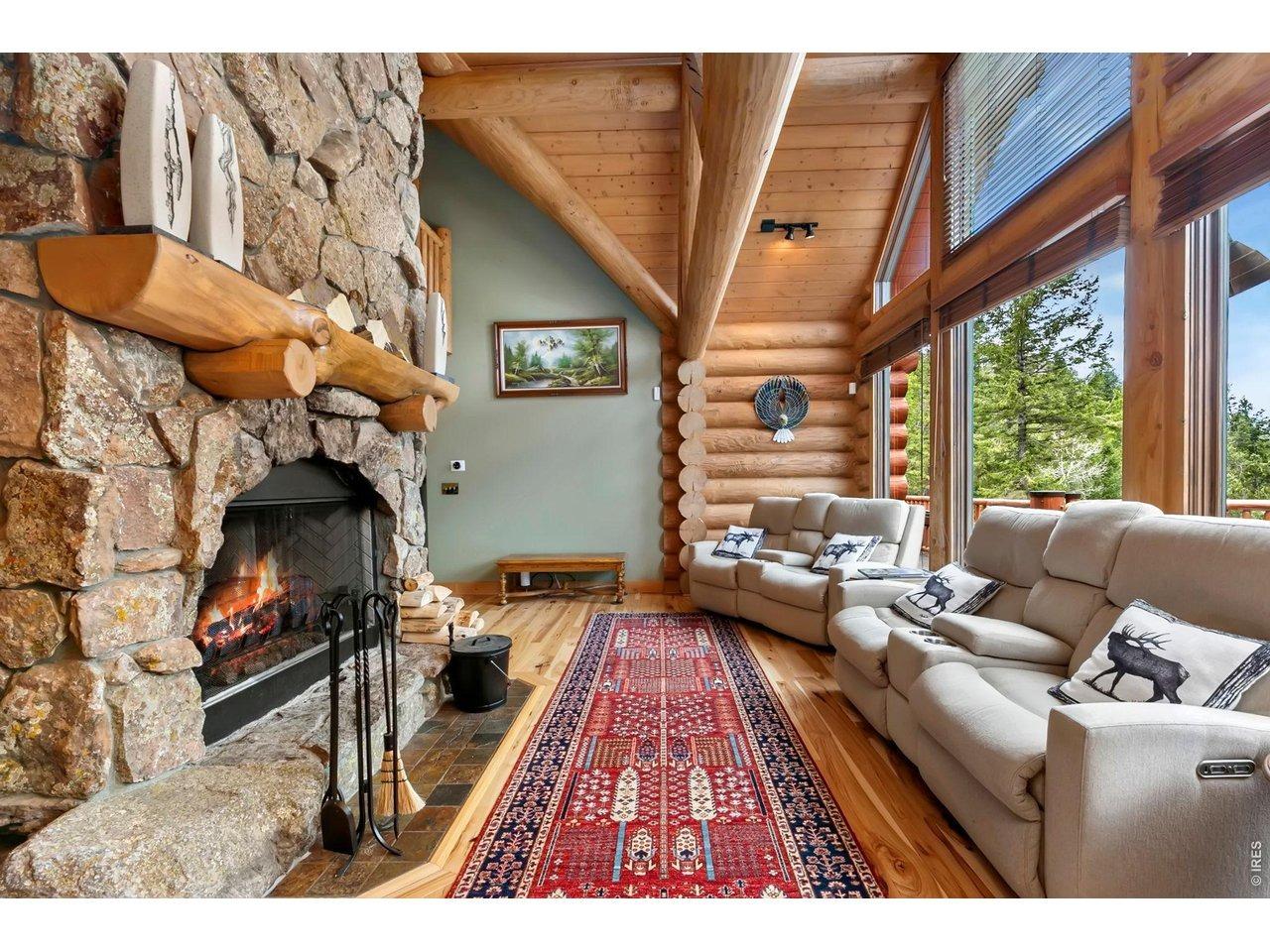 Hummingbird Dr, Estes Park, CO 80517