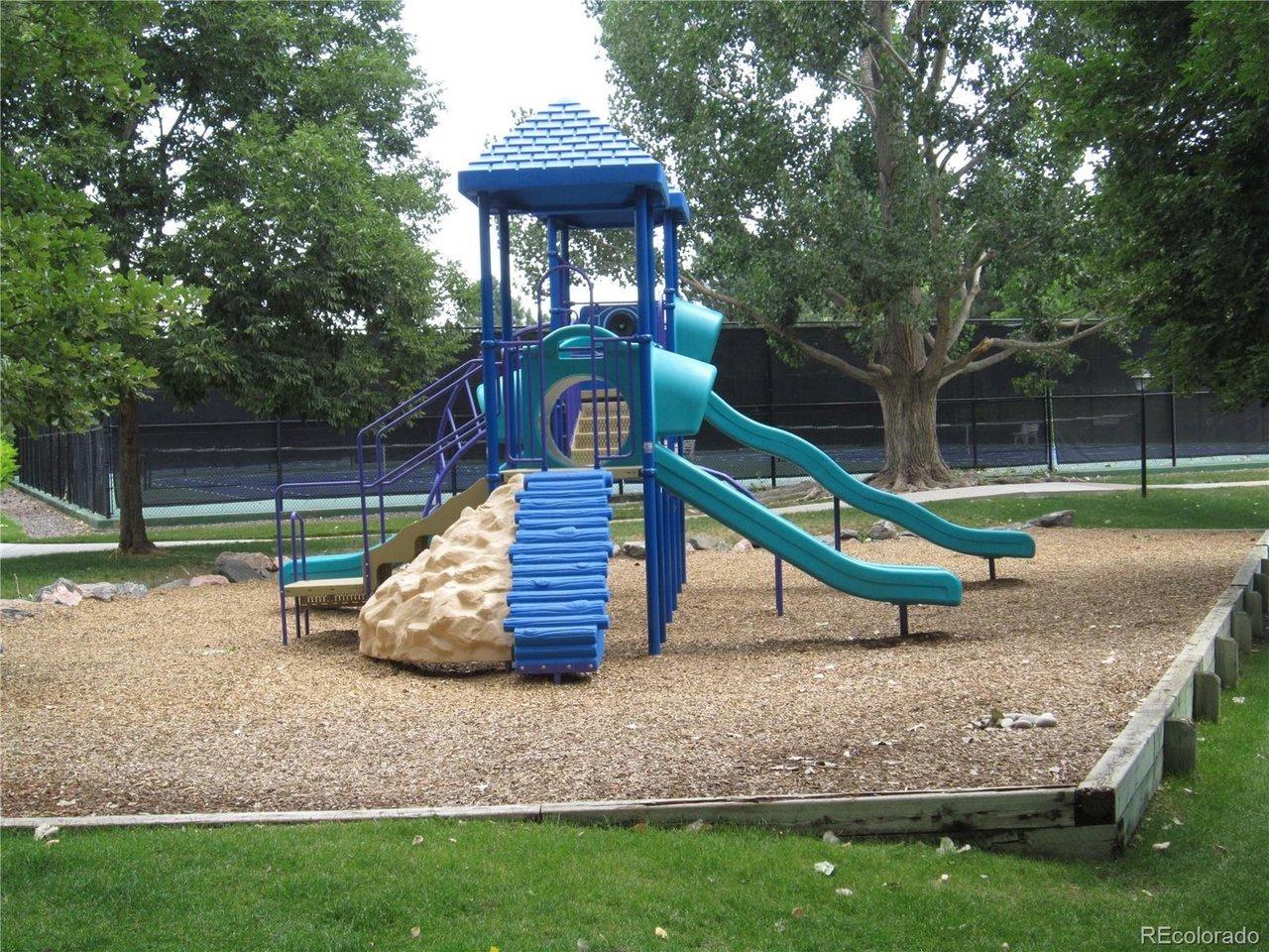 W Long Dr, Littleton, CO 80120