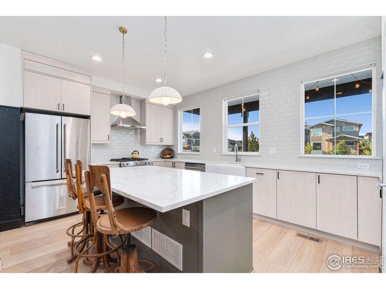 E 60th Ave, Aurora, CO 80019