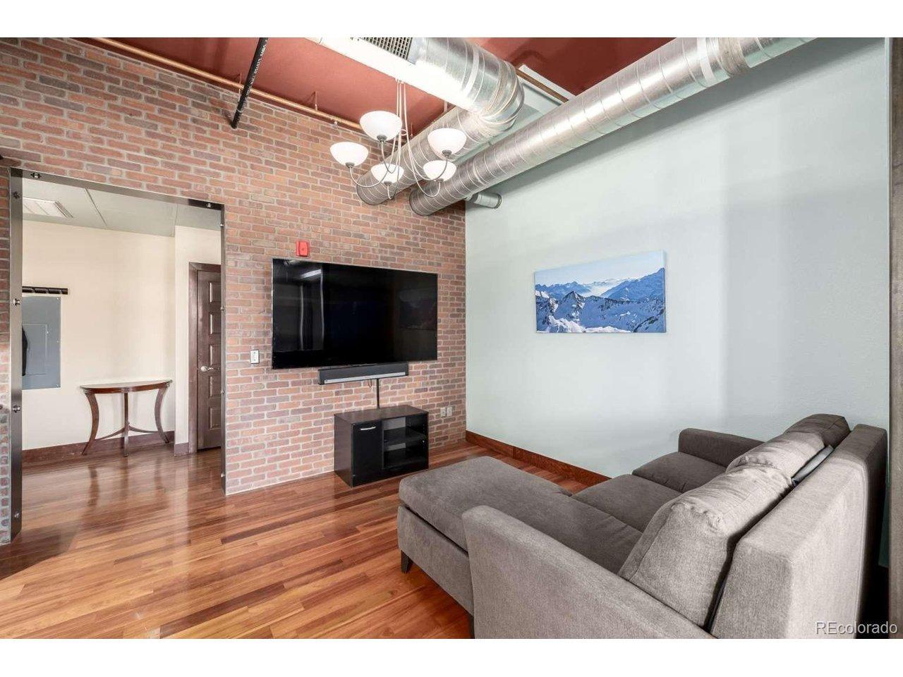 W Magnolia St, Fort Collins, CO 80521