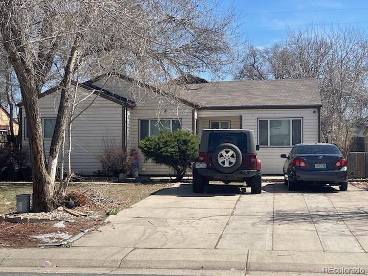 Newark St, Aurora, CO 80010