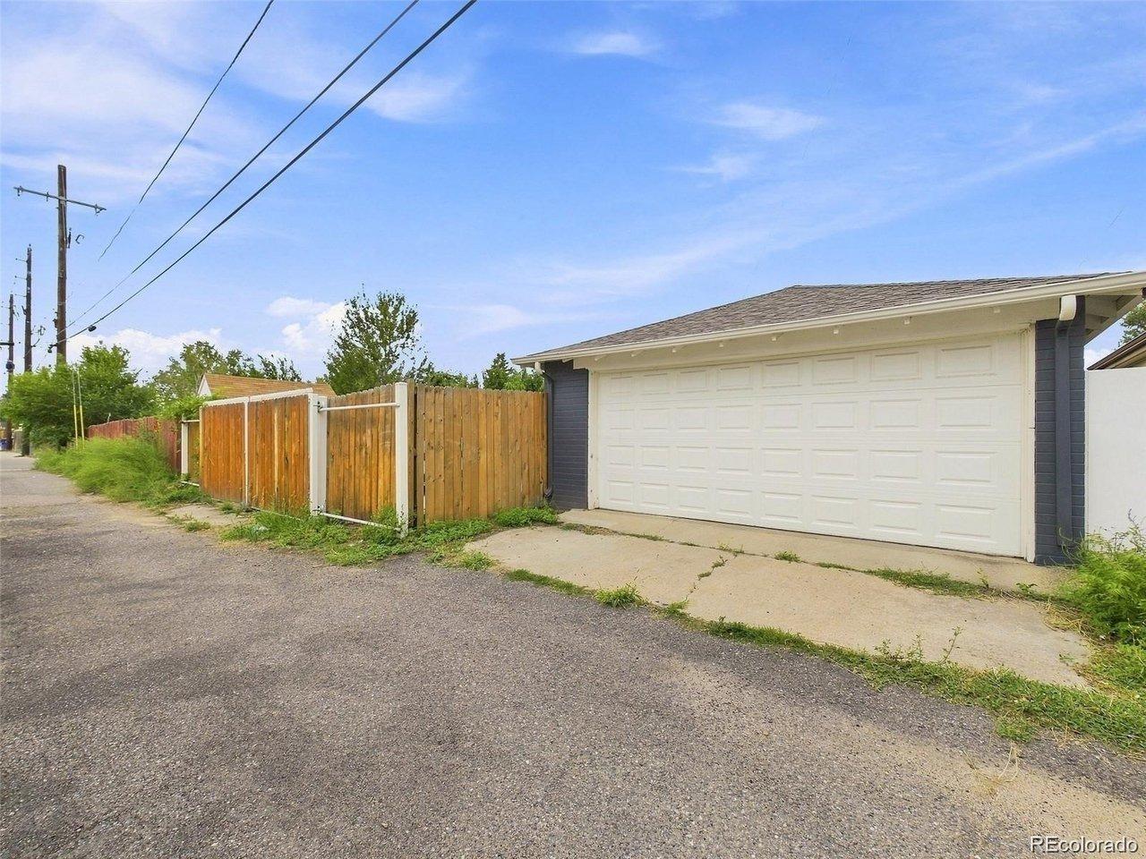 Olive St, Denver, CO 80207
