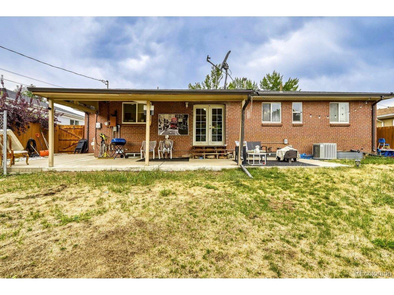 S Eaton St, Lakewood, CO 80232