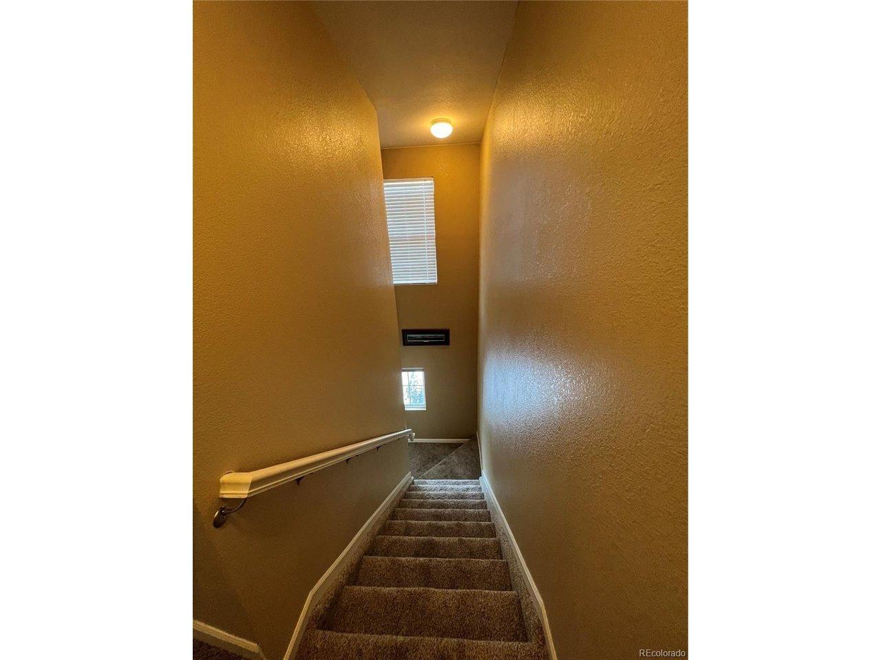 E Briarwood Pl, Aurora, CO 80016