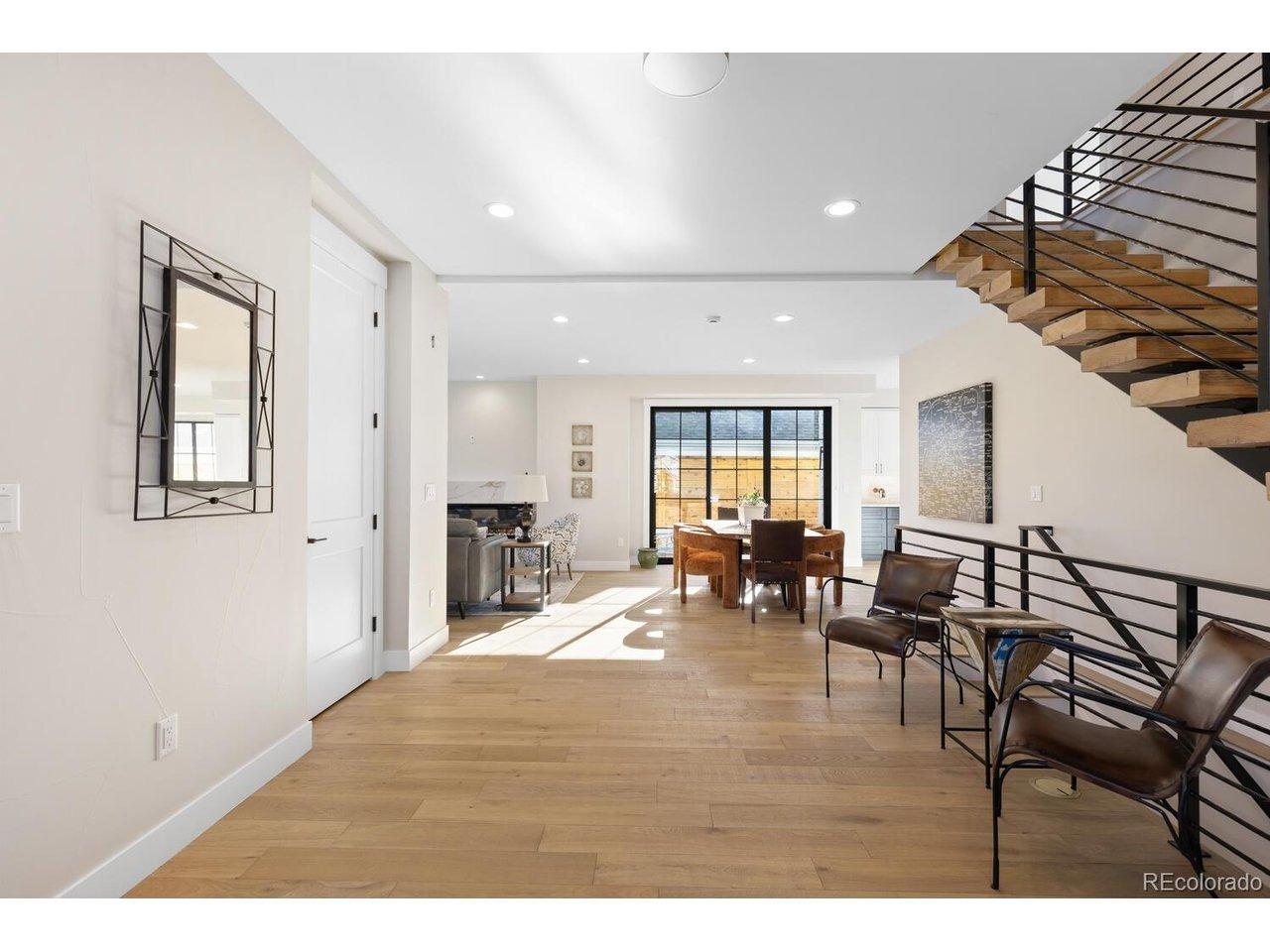 S Nevada St, Littleton, CO 80120
