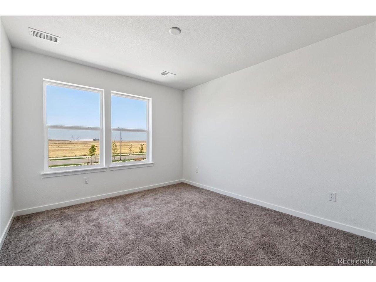 E 42nd Ave, Aurora, CO 80019