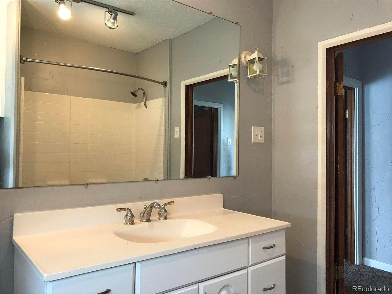S Kipling St, Lakewood, CO 80227