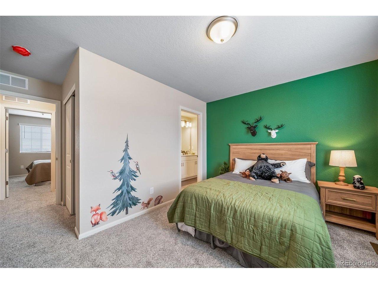 E 38th Pl, Aurora, CO 80019