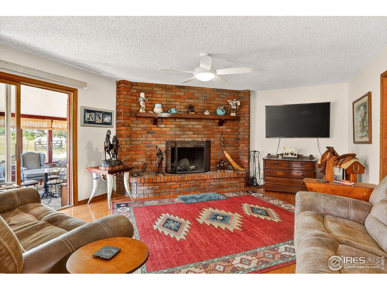 Horseshoe Cir, Longmont, CO 80504