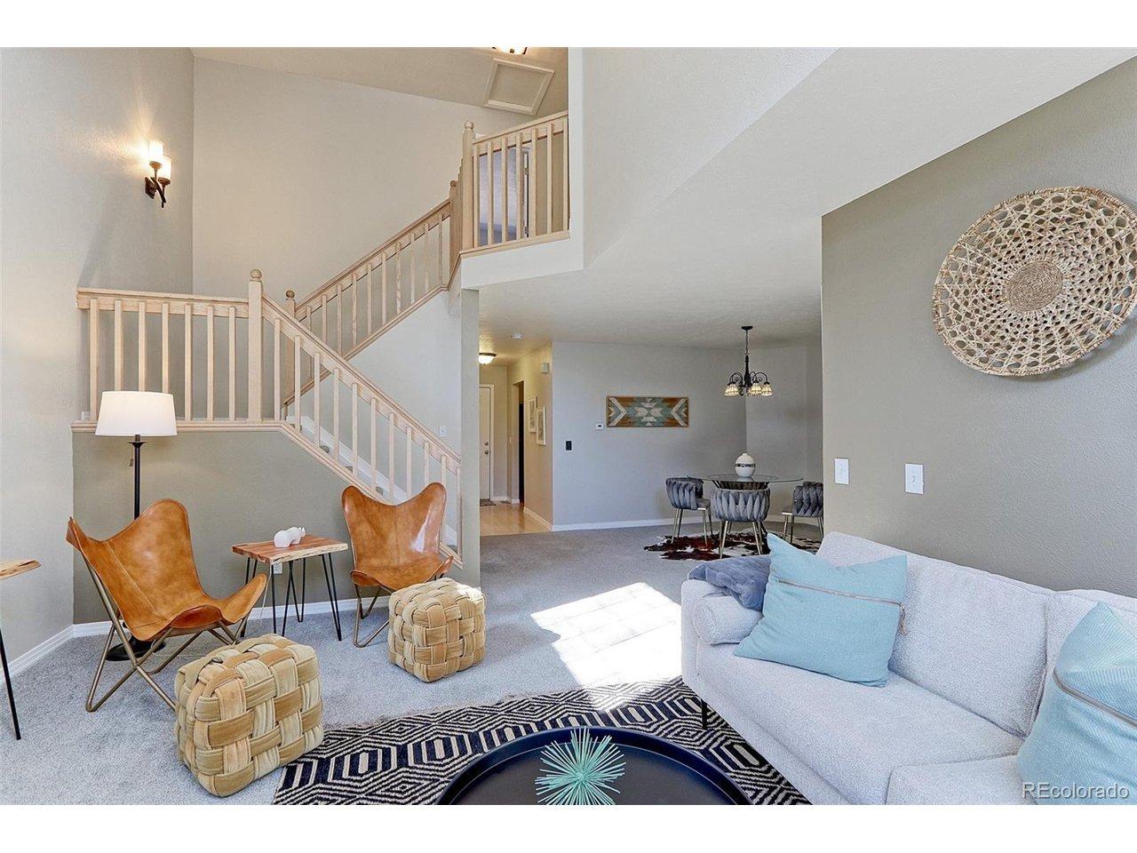 W Dumbarton Cir, Littleton, CO 80127
